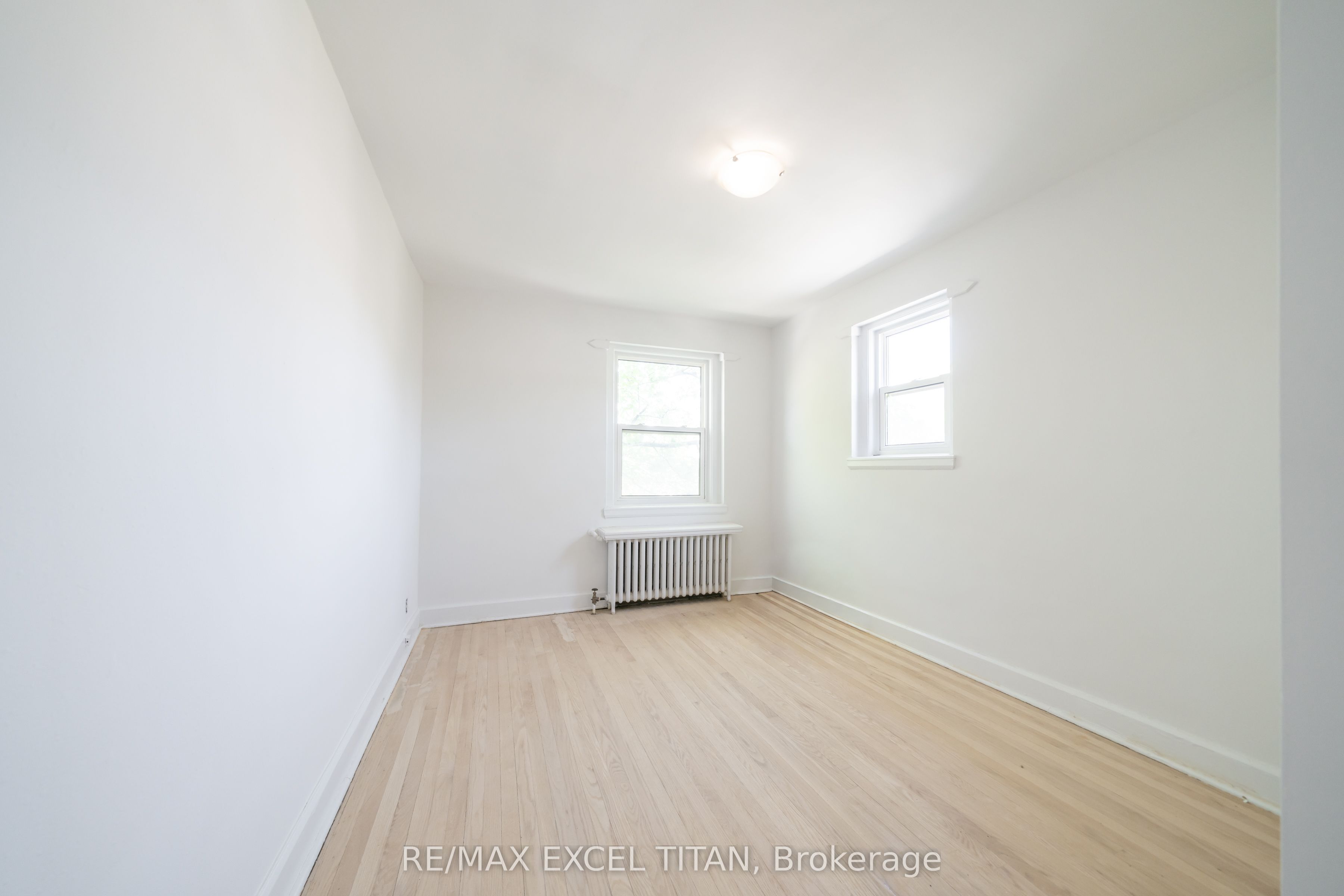 1 Mallory Gardens 4 Property Photo 2