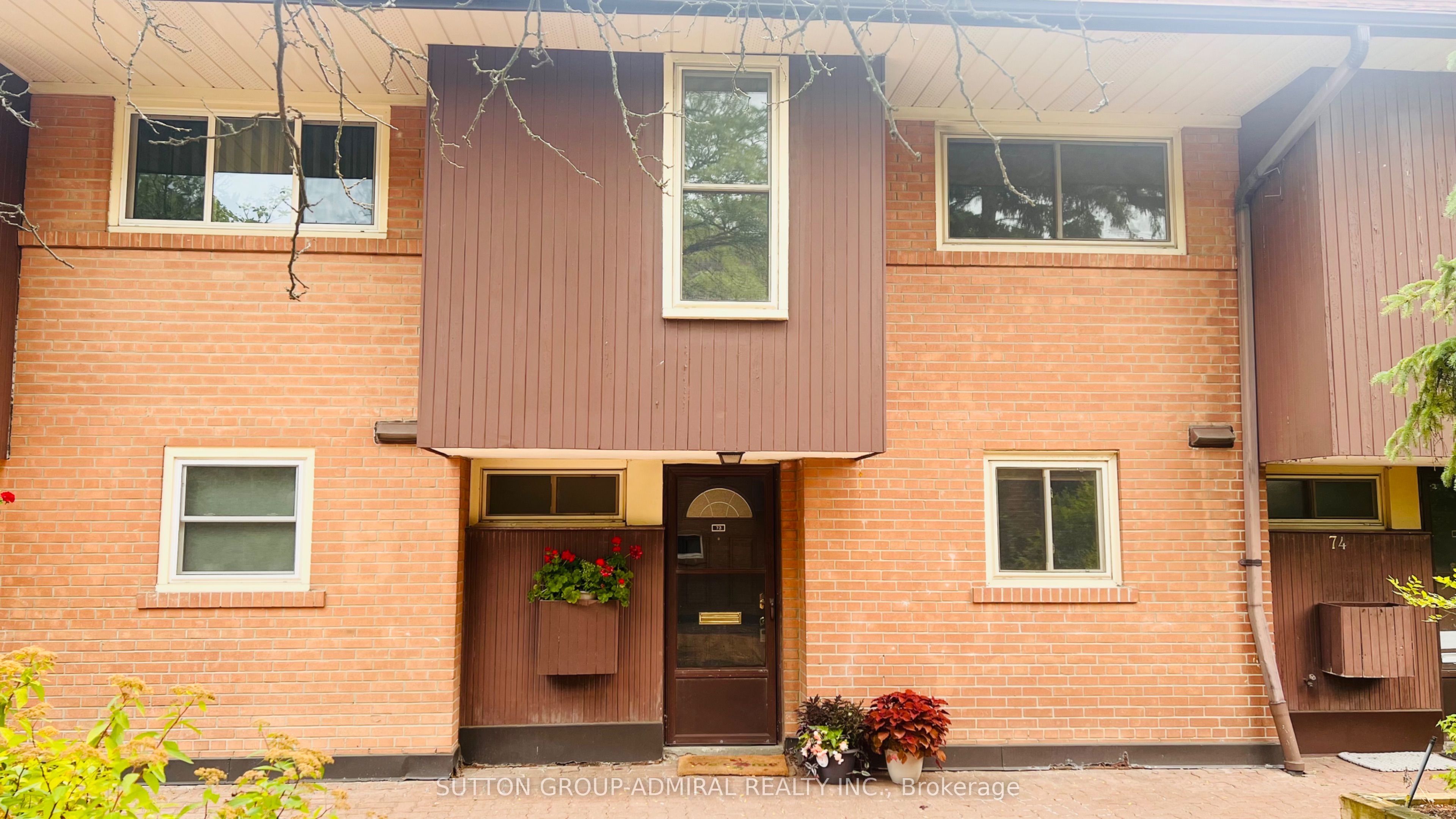 6 Esterbrooke Avenue 73