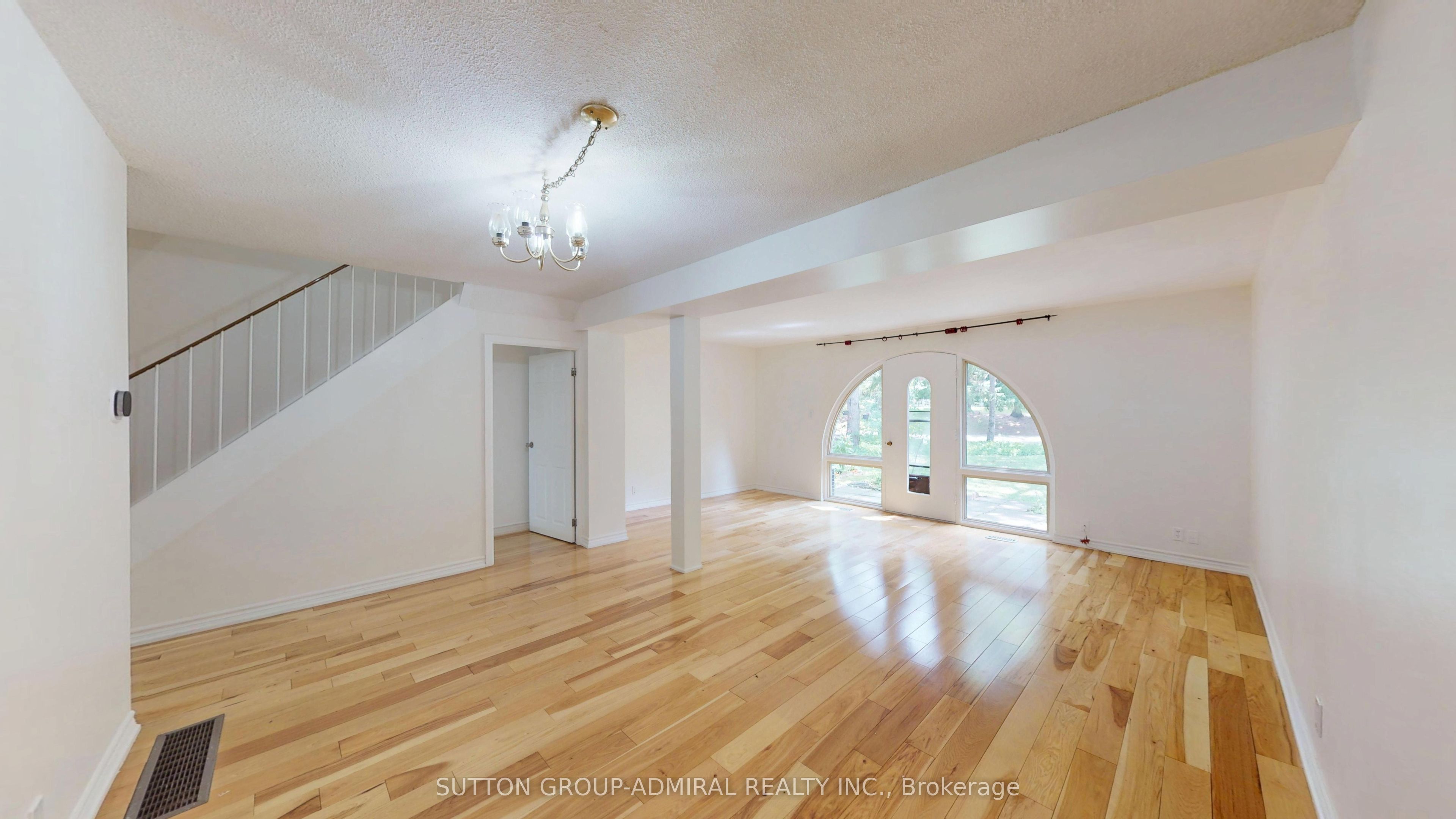 6 Esterbrooke Avenue 73 Property Photo 17