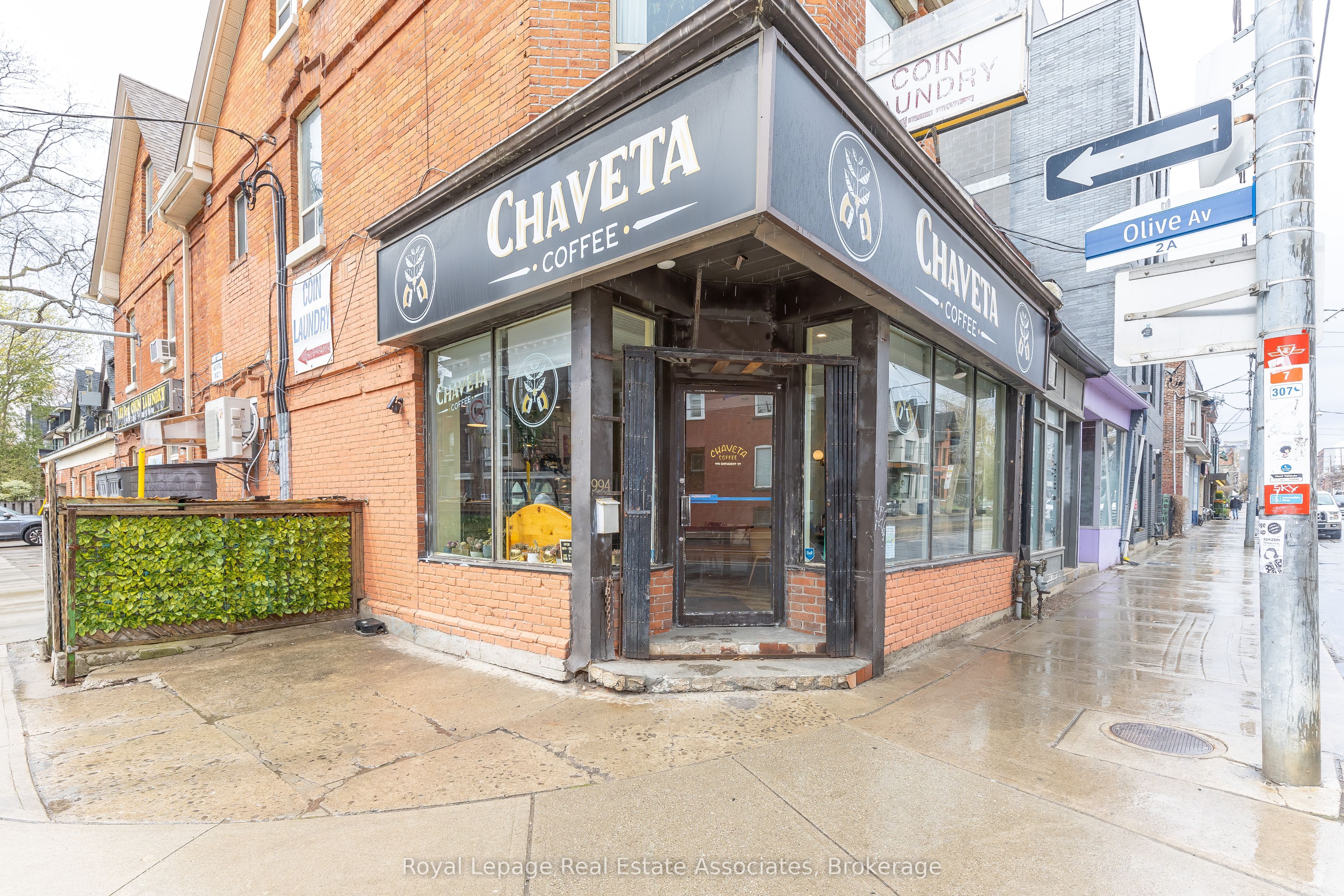 1000 Bathurst Street 402 Property Photo 10