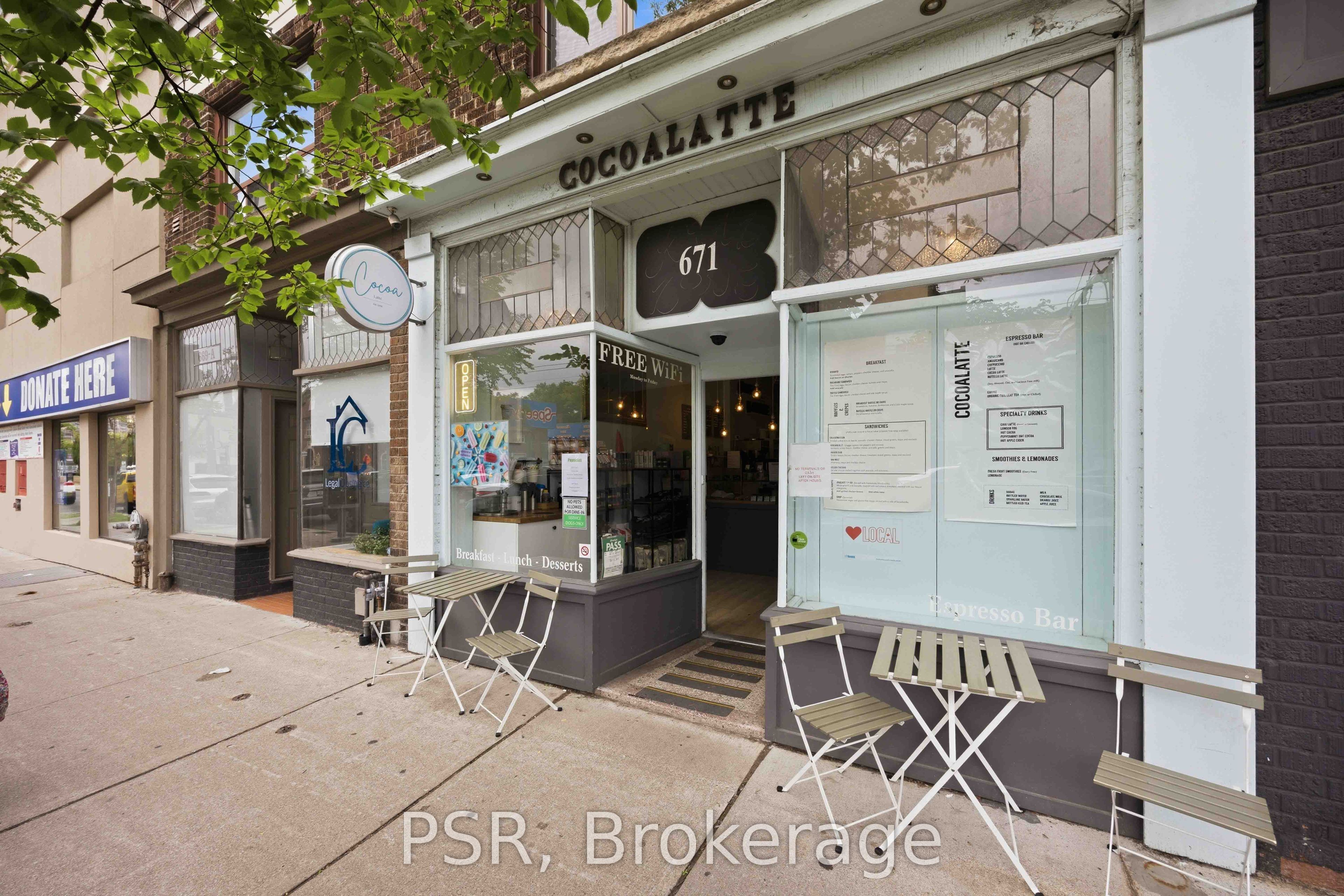 671 St. Clair Avenue W Property Photo 3