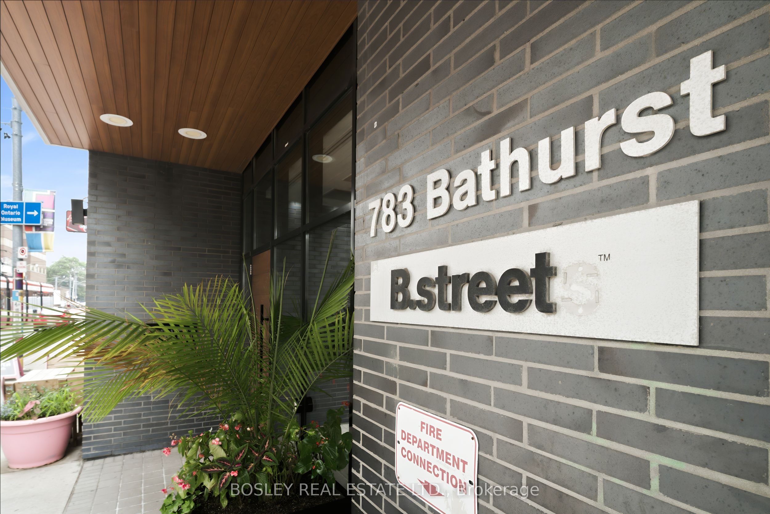 783 Bathurst Street 314 Property Photo 2