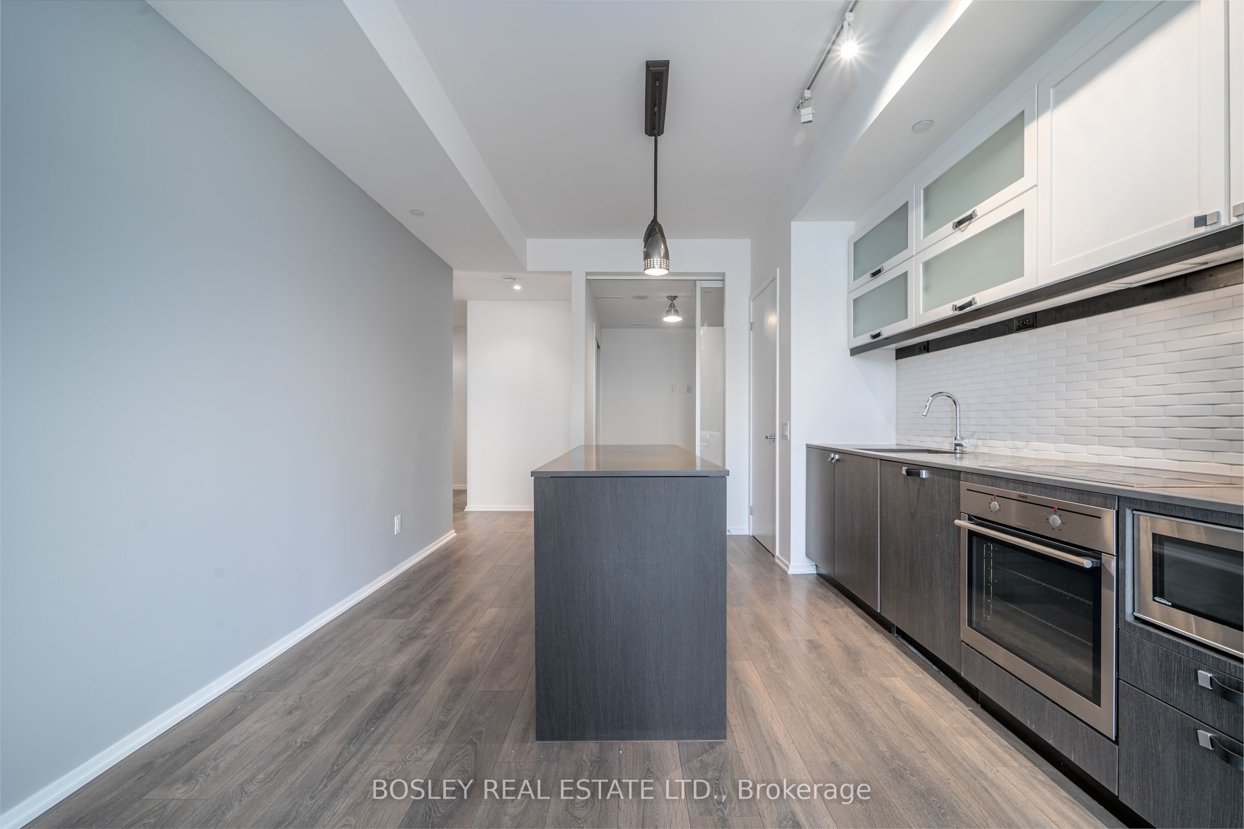783 Bathurst Street 314 Property Photo 7