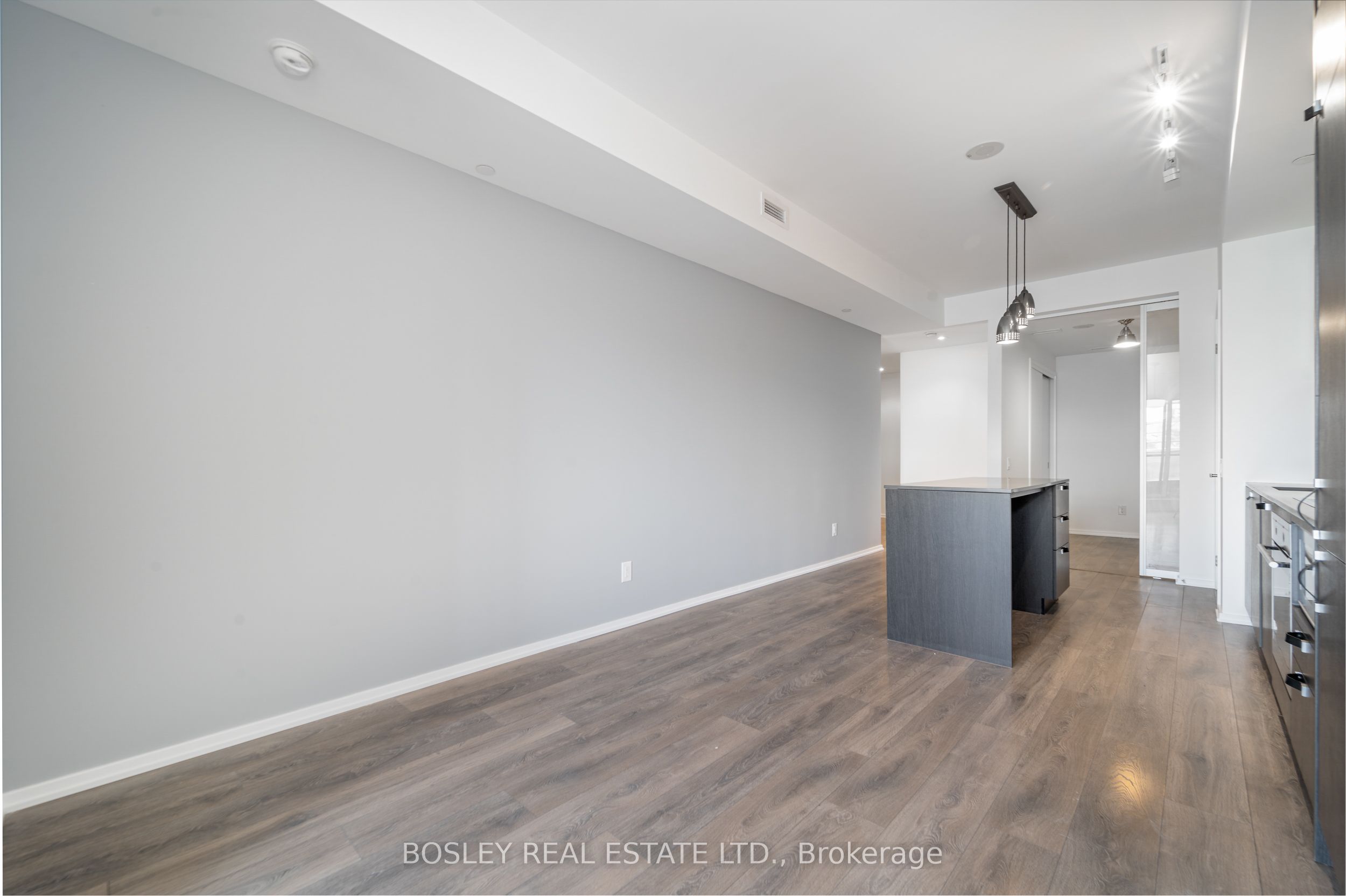 783 Bathurst Street 314 Property Photo 8