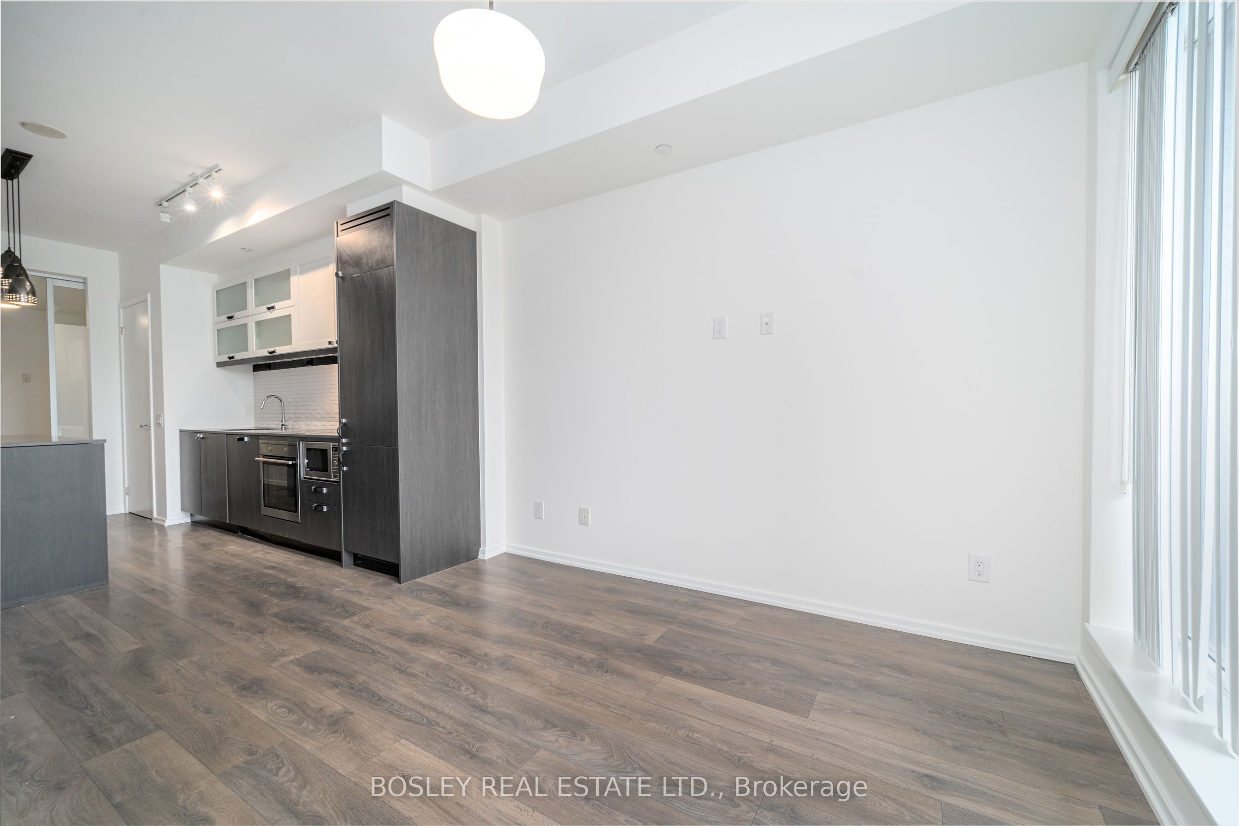 783 Bathurst Street 314 Property Photo 9