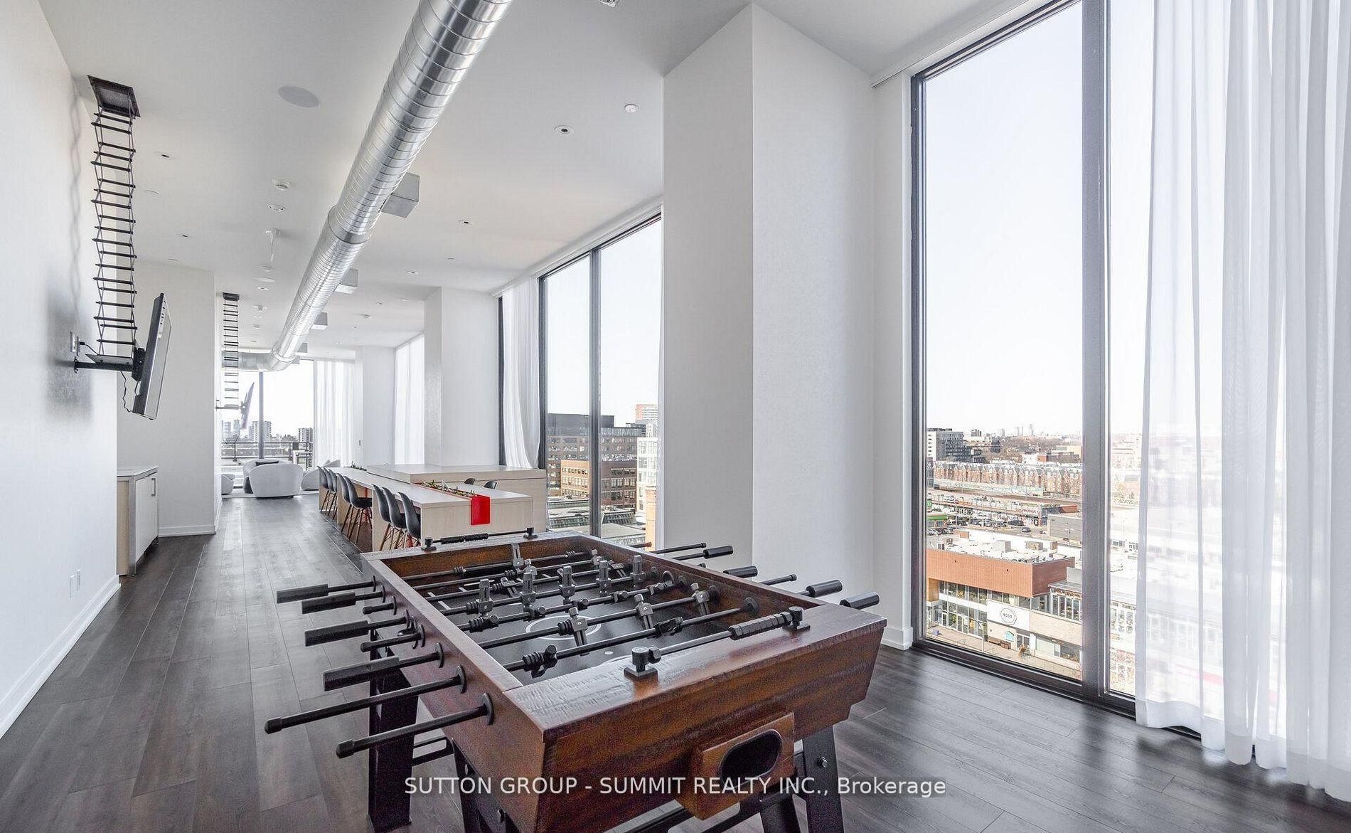 135 East Liberty Street N 1507 Property Photo 18