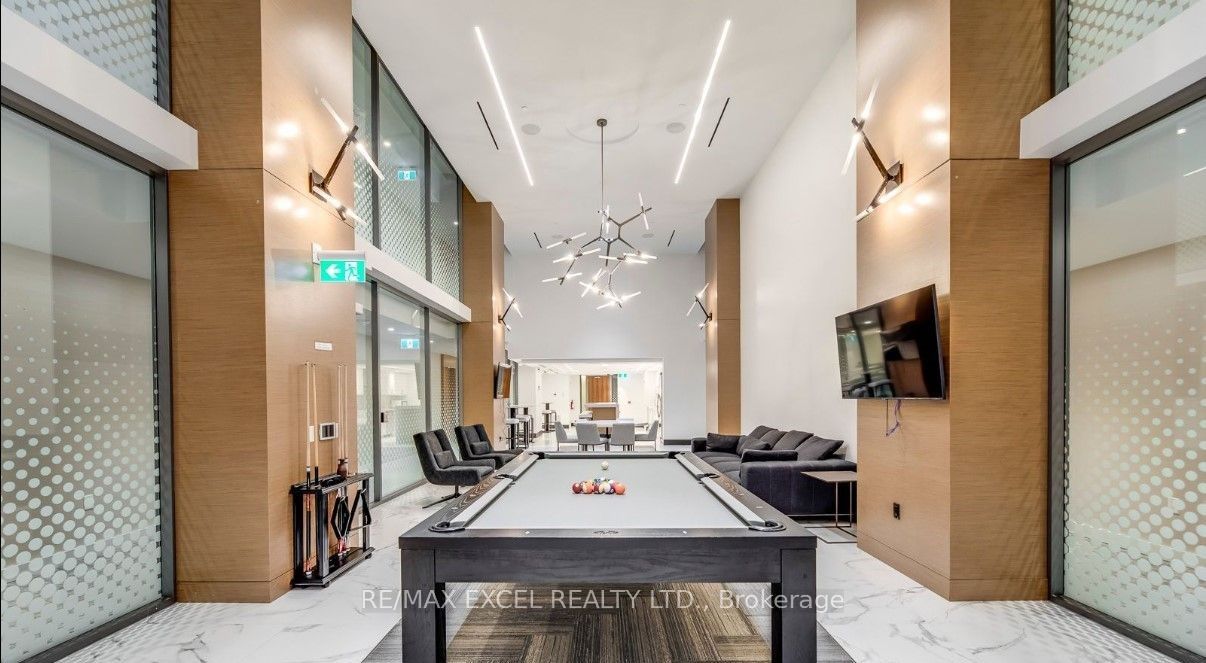 15 Queens Quay E 1303 Property Photo 16