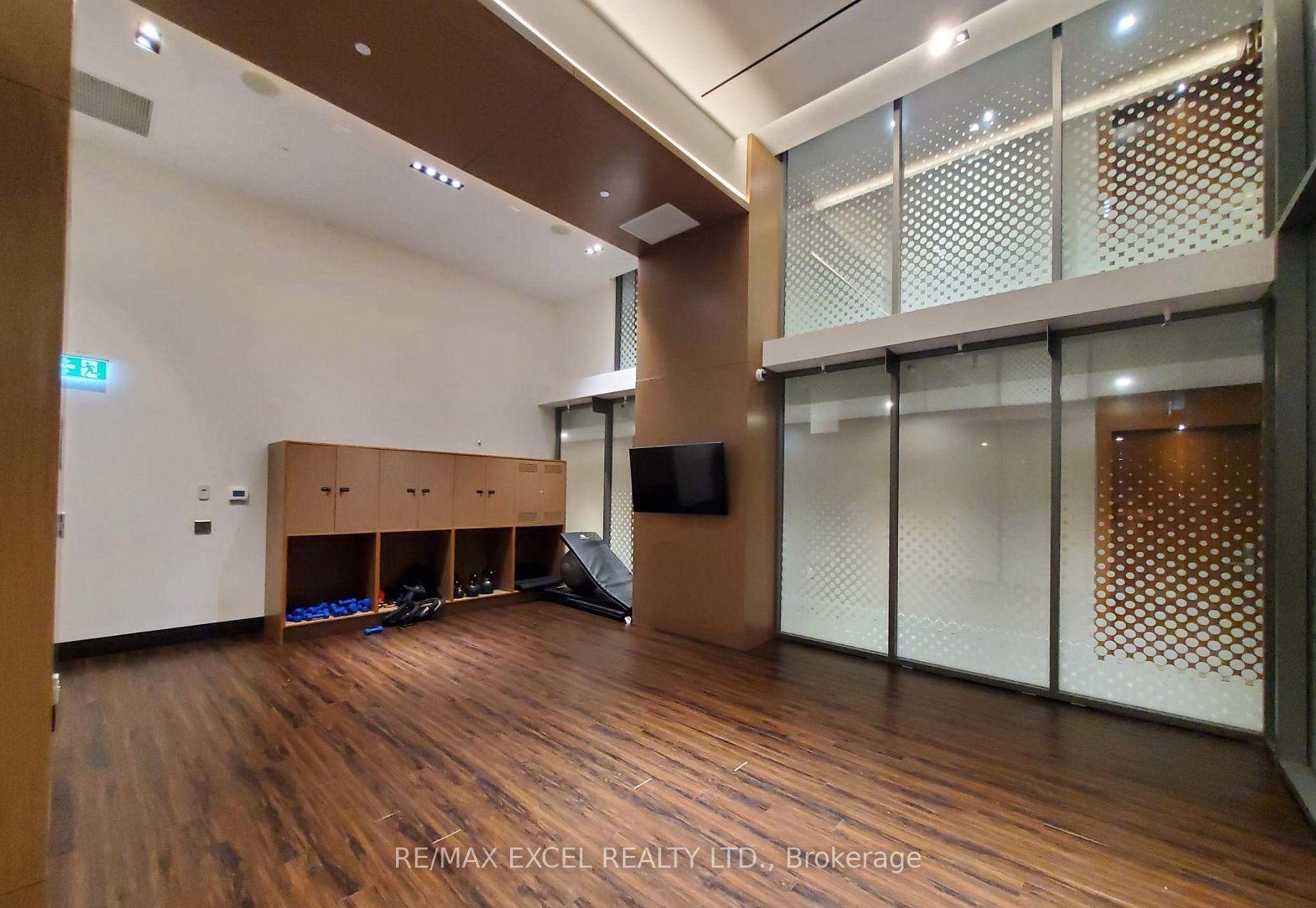 15 Queens Quay E 1303 Property Photo 17