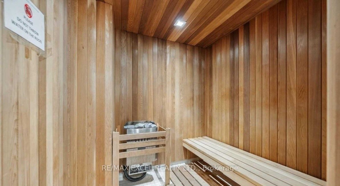 15 Queens Quay E 1303 Property Photo 19