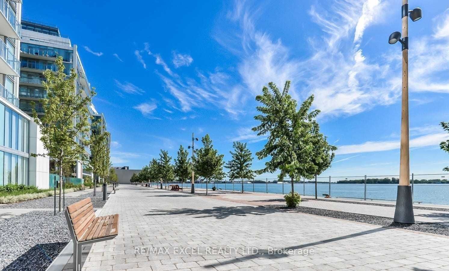 15 Queens Quay E 1303 Property Photo 23