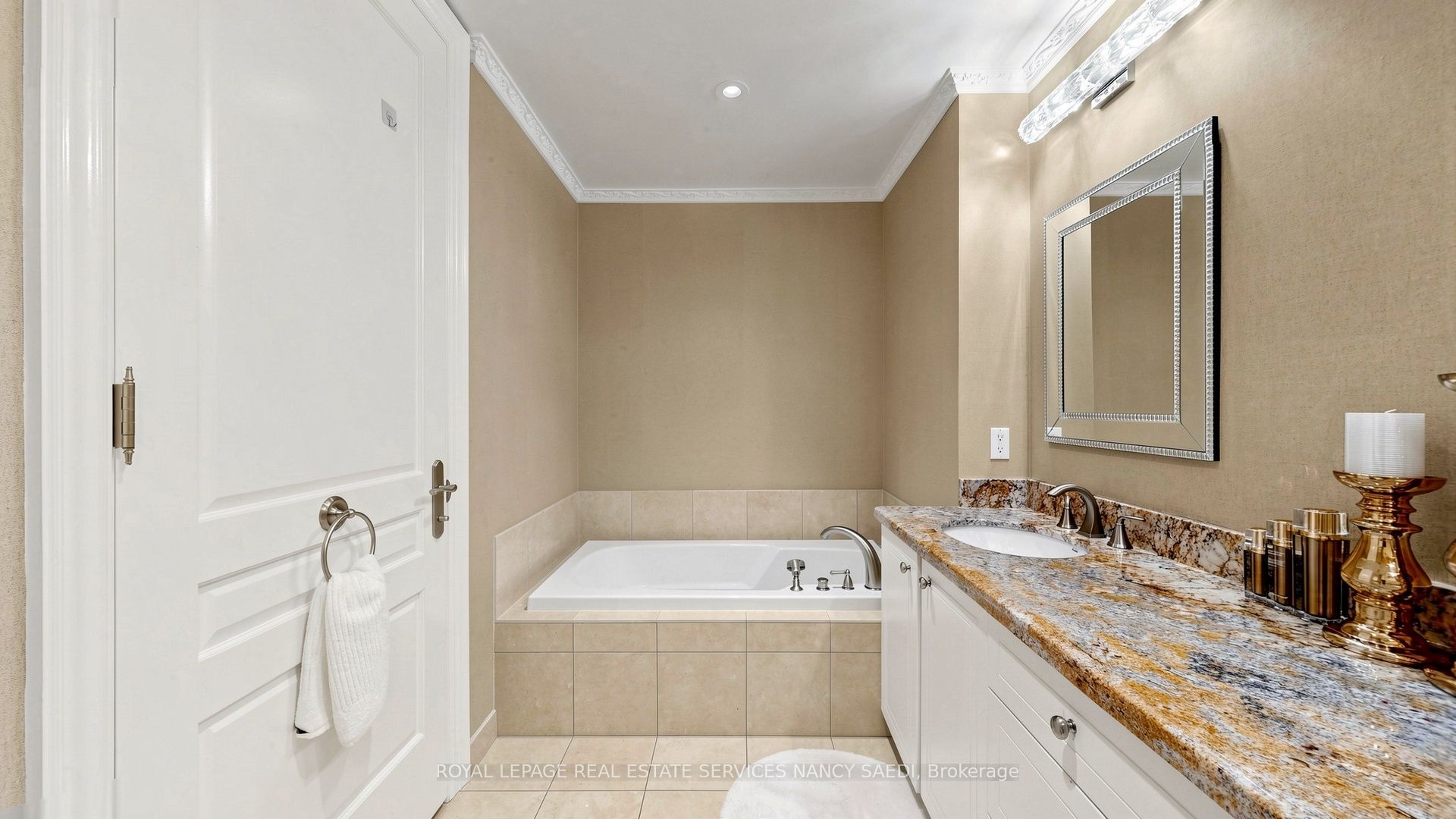 10 Bellair Street 802 Property Photo 28