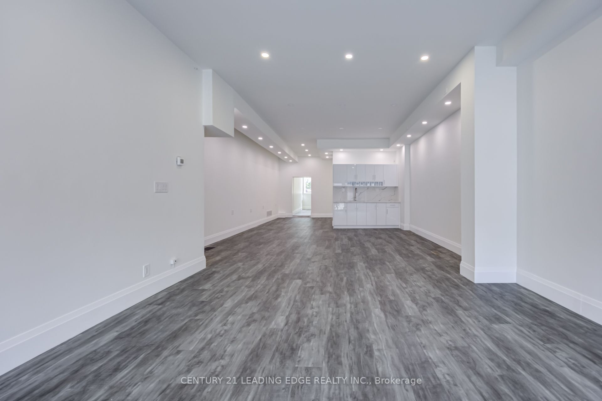 1375 Bathurst Street Main/basement Property Photo 5
