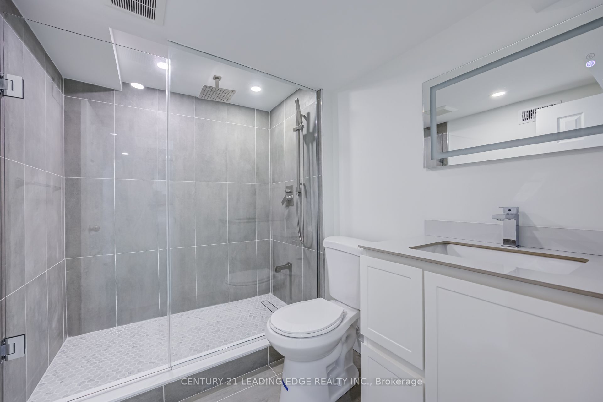 1375 Bathurst Street Main/basement Property Photo 15