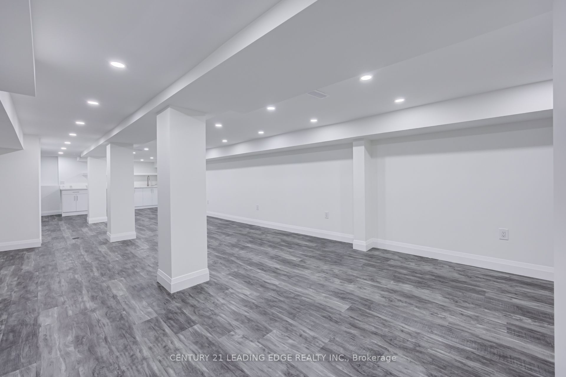 1375 Bathurst Street Main/basement Property Photo 16