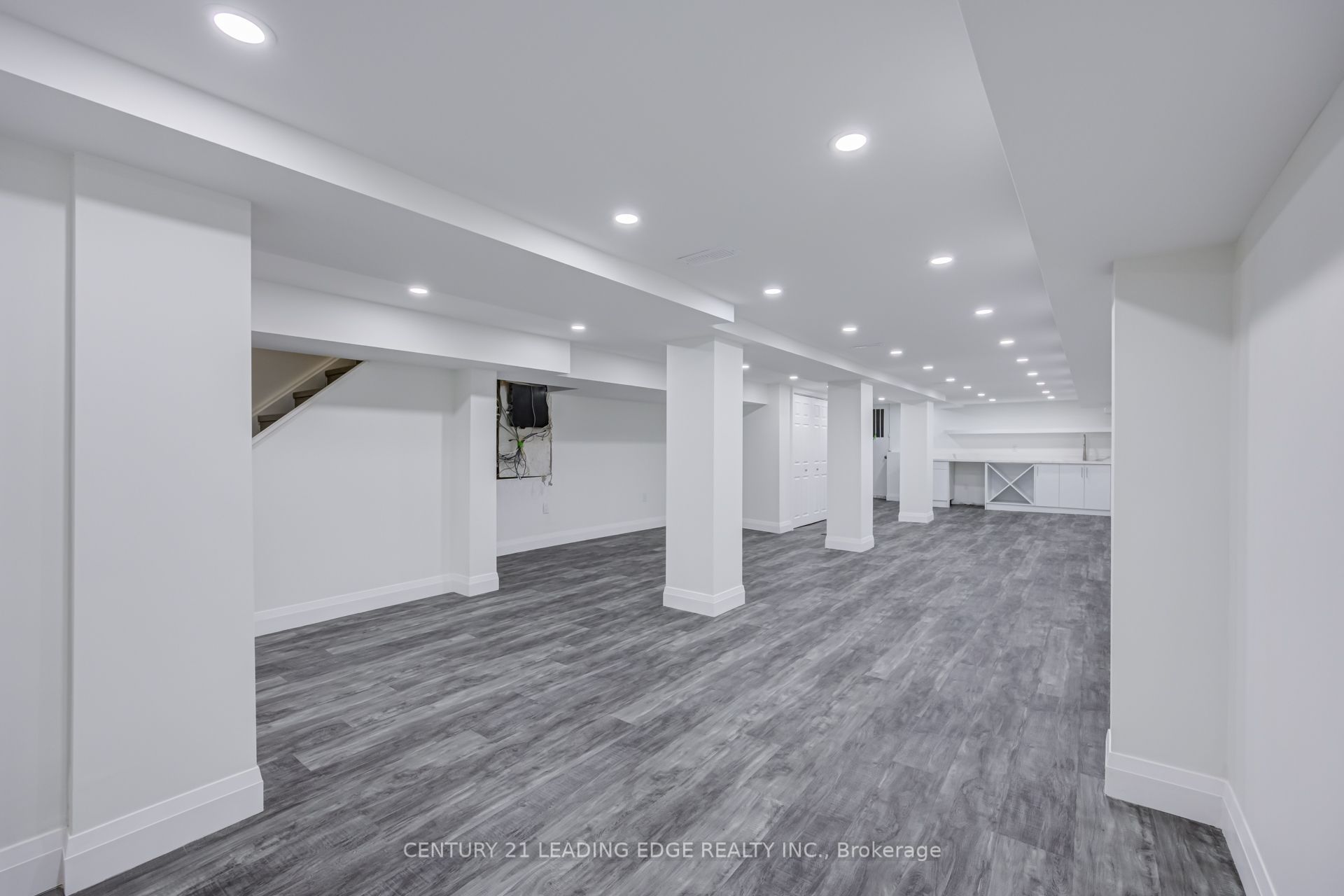 1375 Bathurst Street Main/basement Property Photo 17