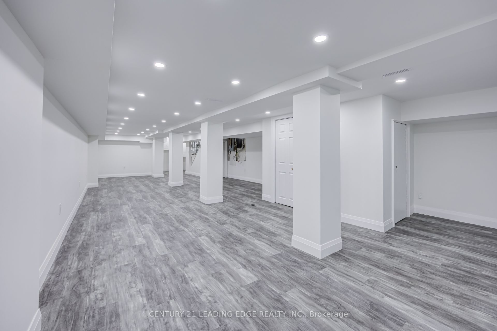 1375 Bathurst Street Main/basement Property Photo 21
