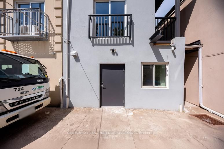 1375 Bathurst Street Main/basement Property Photo 25