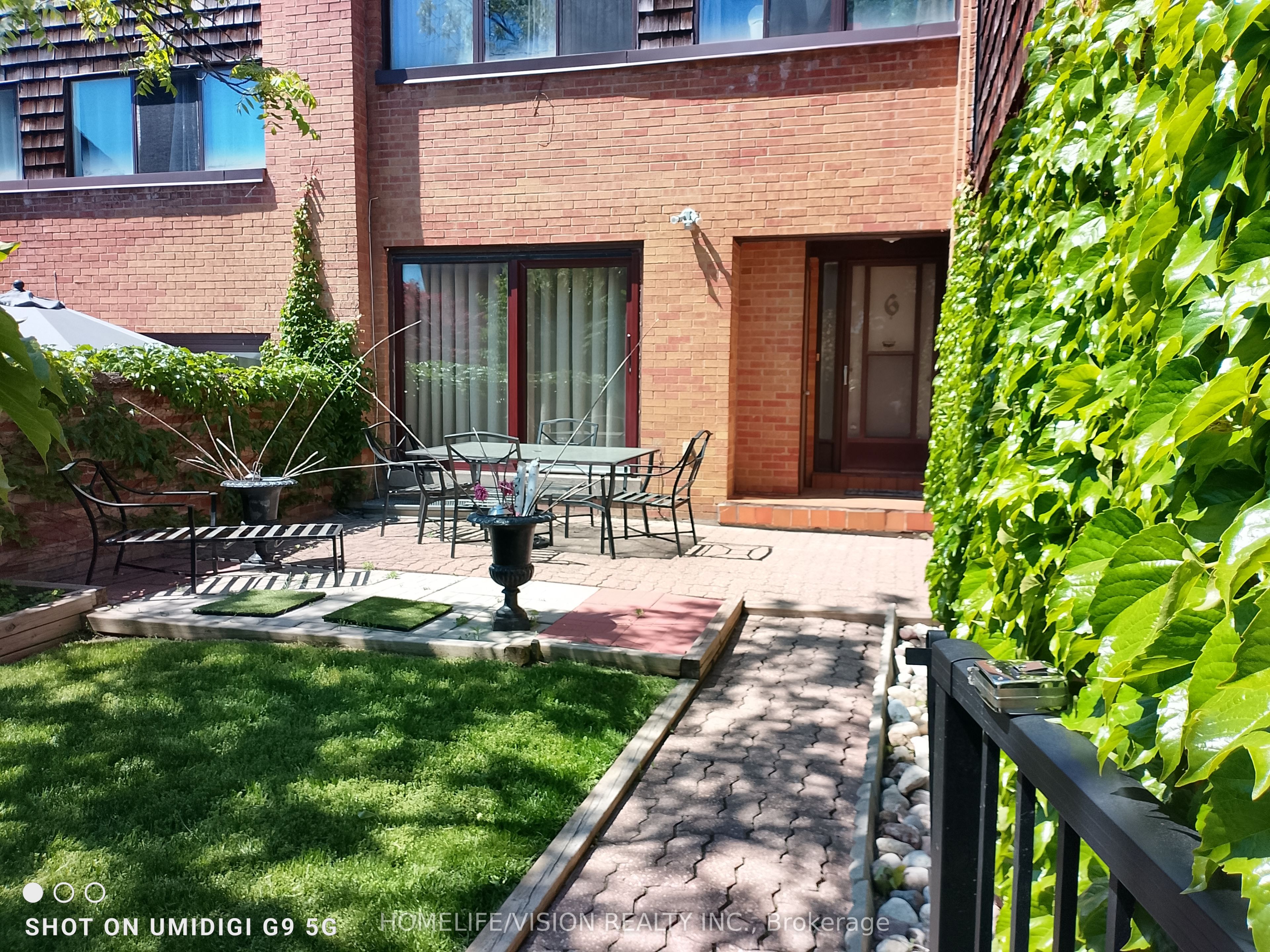 6 Laurie Shepway Property Photo 1