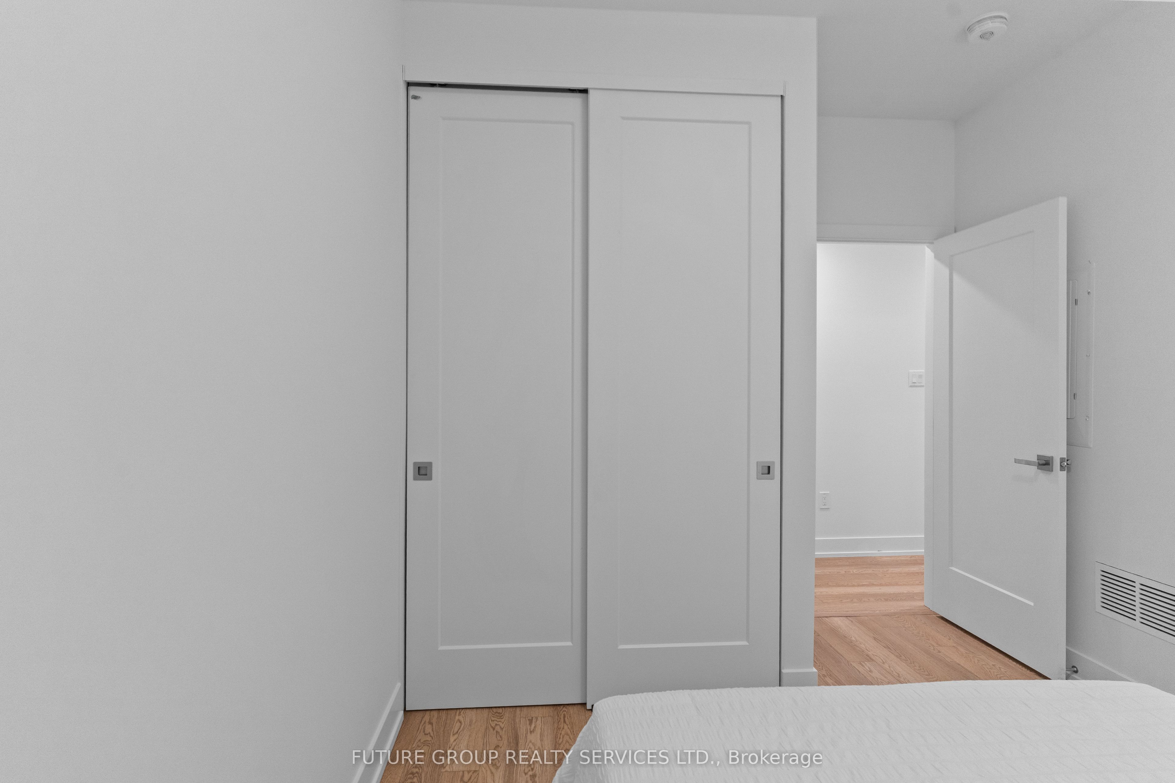 86 Kenwood Avenue Unit 1 Property Photo 37
