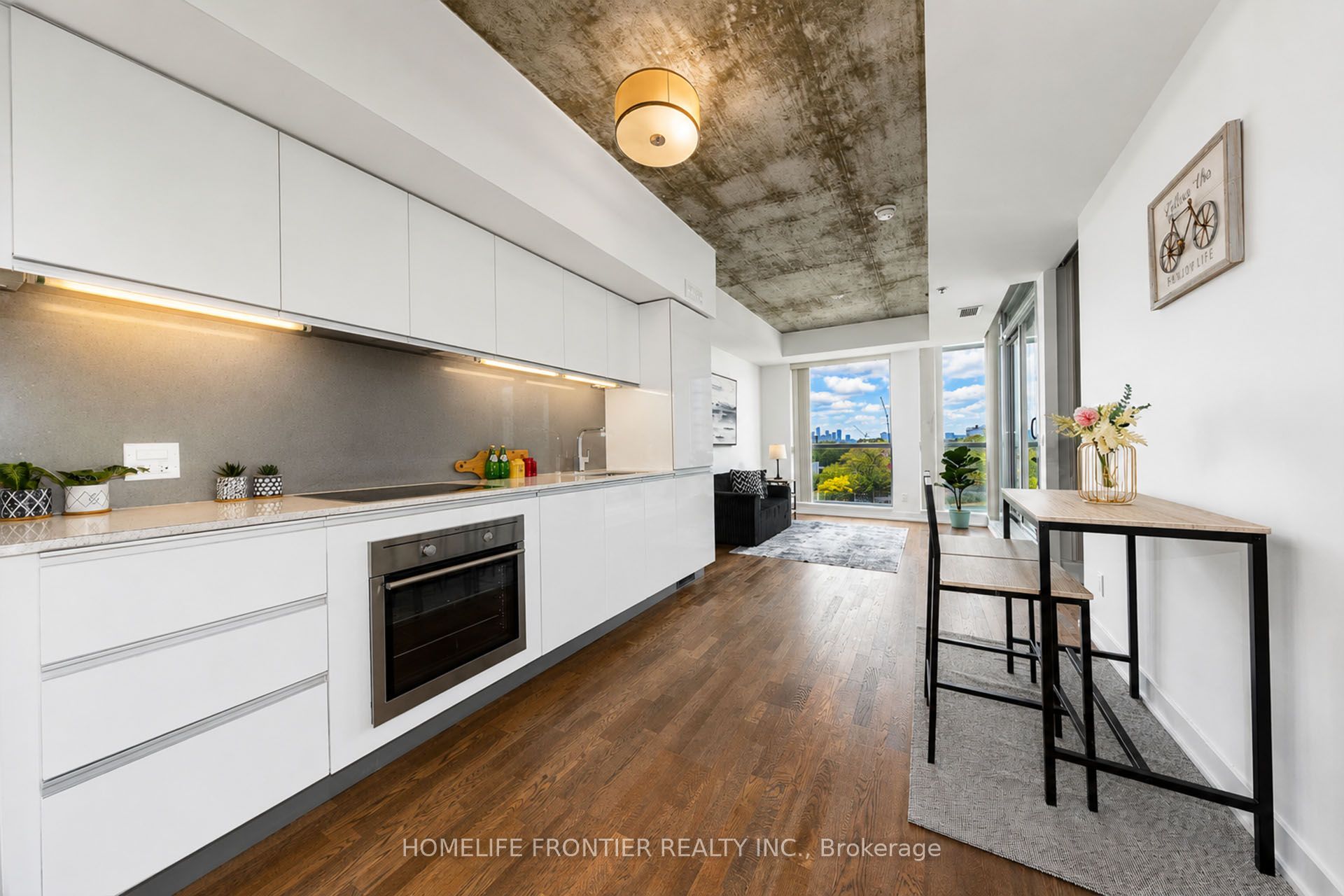20 Minowan Miikan Lane 717 Property Photo 4