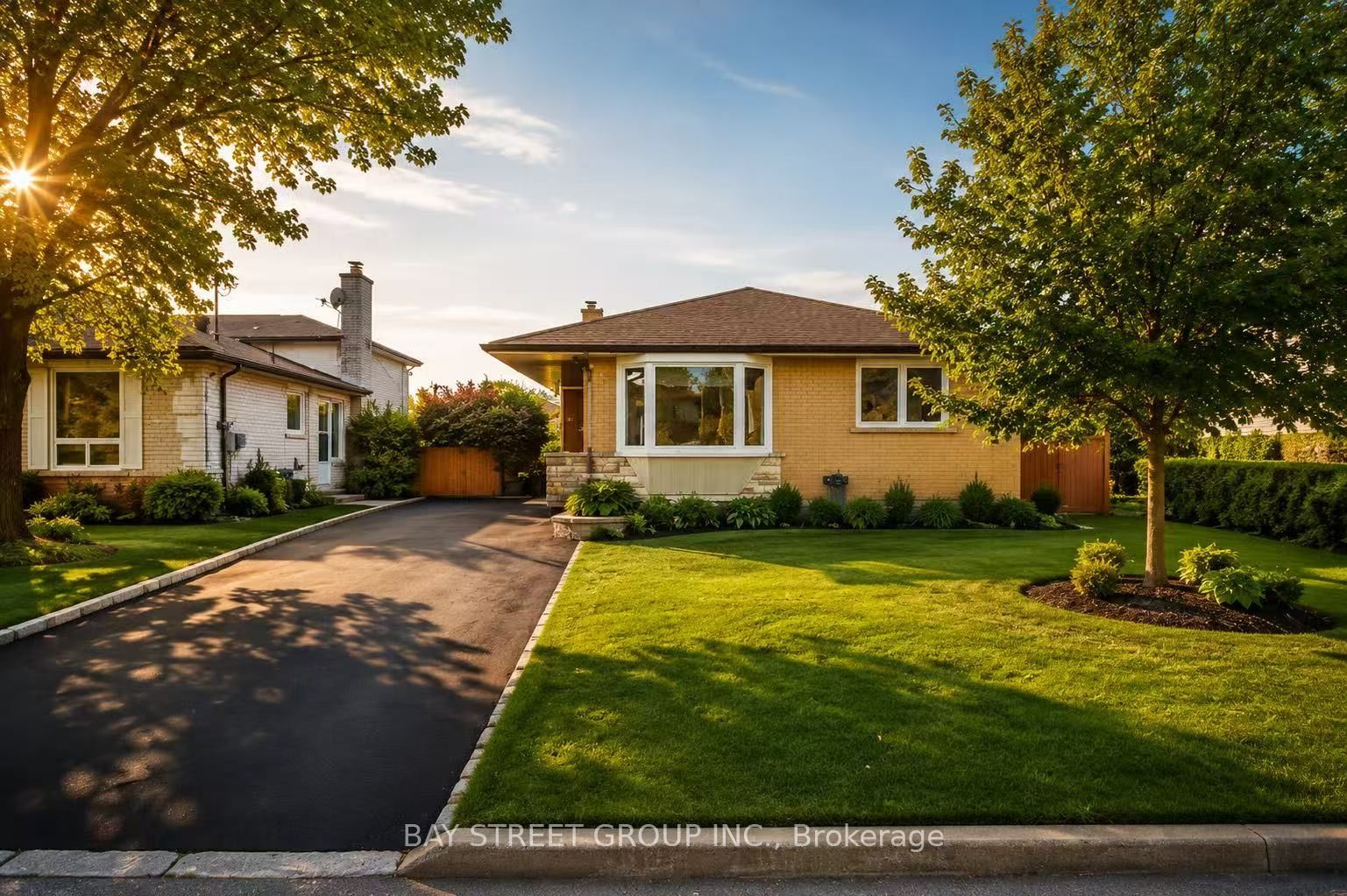 60 Warner Avenue Property Photo 2