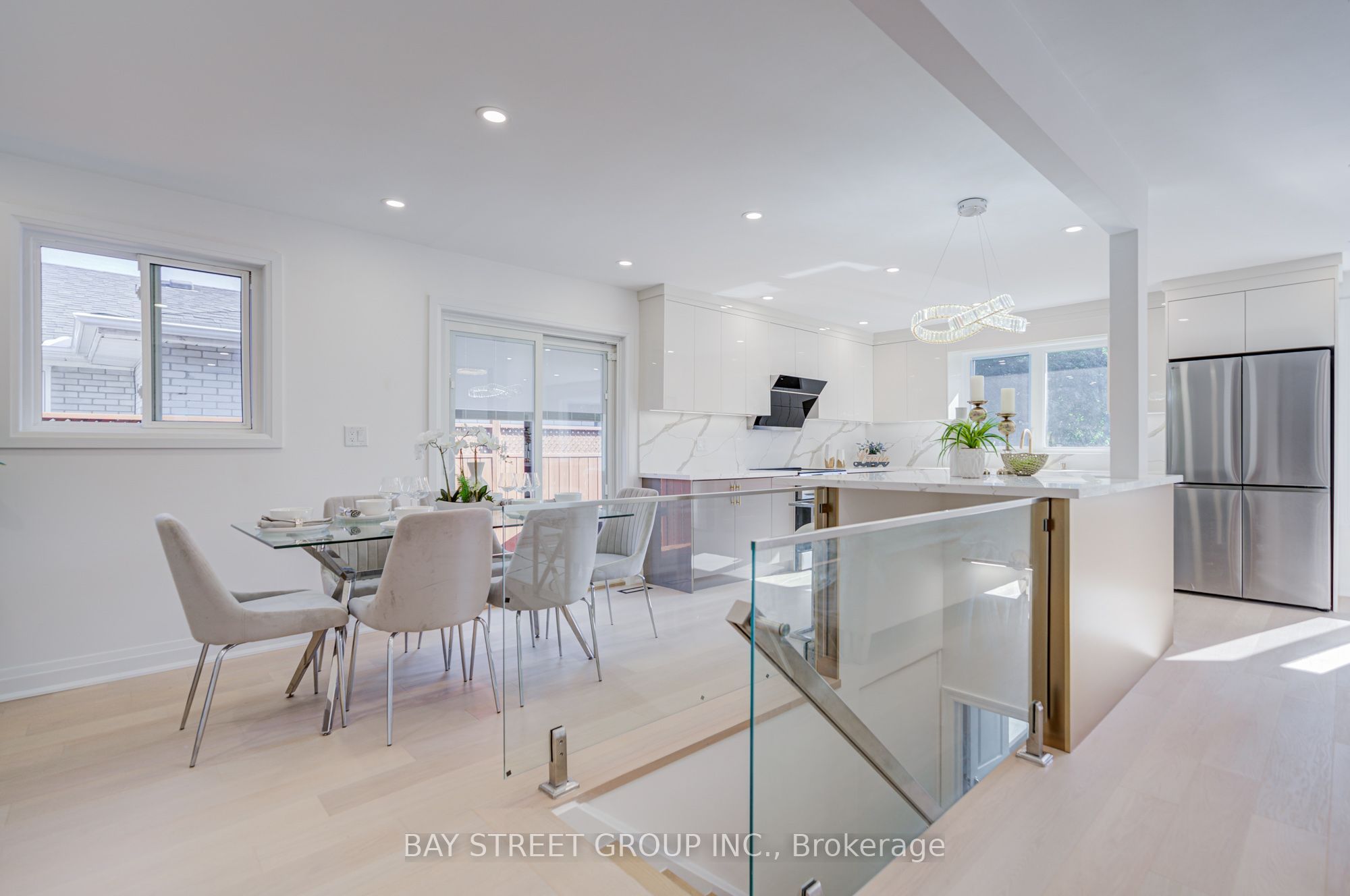 60 Warner Avenue Property Photo 12