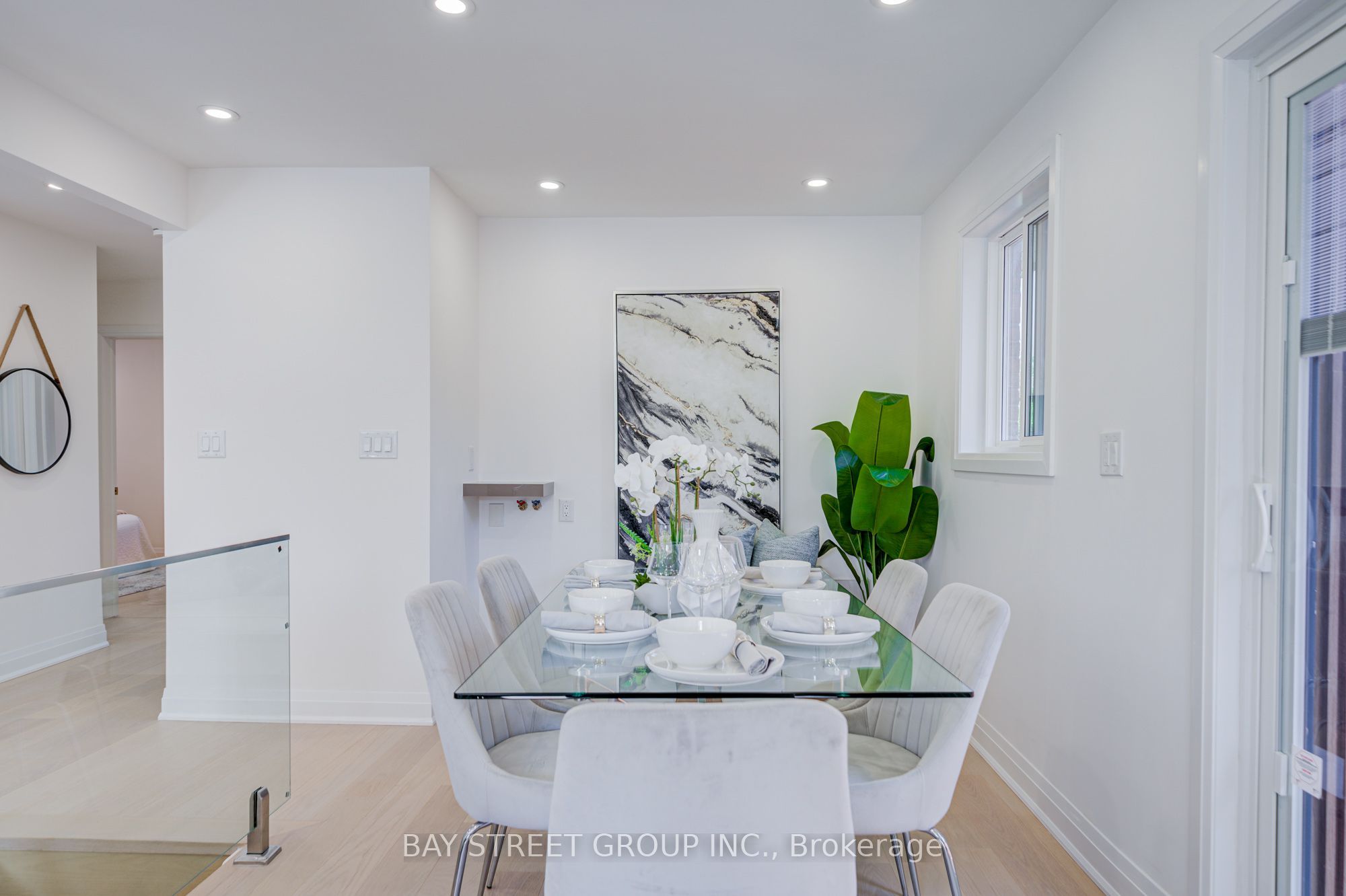 60 Warner Avenue Property Photo 13