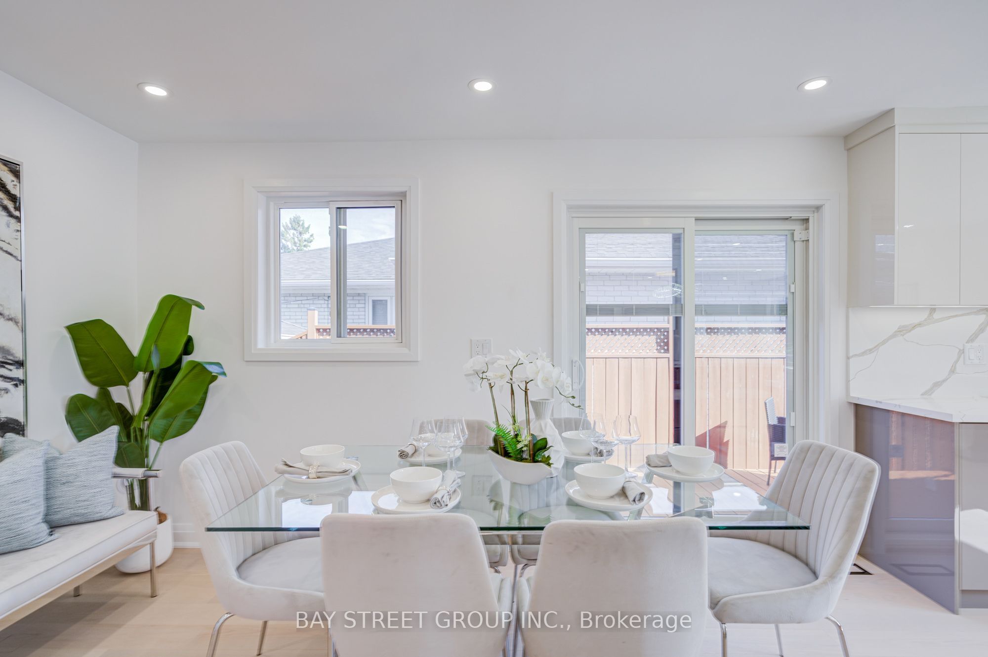 60 Warner Avenue Property Photo 14