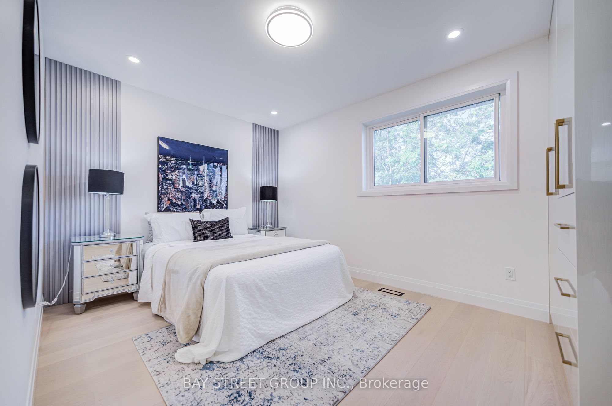 60 Warner Avenue Property Photo 23
