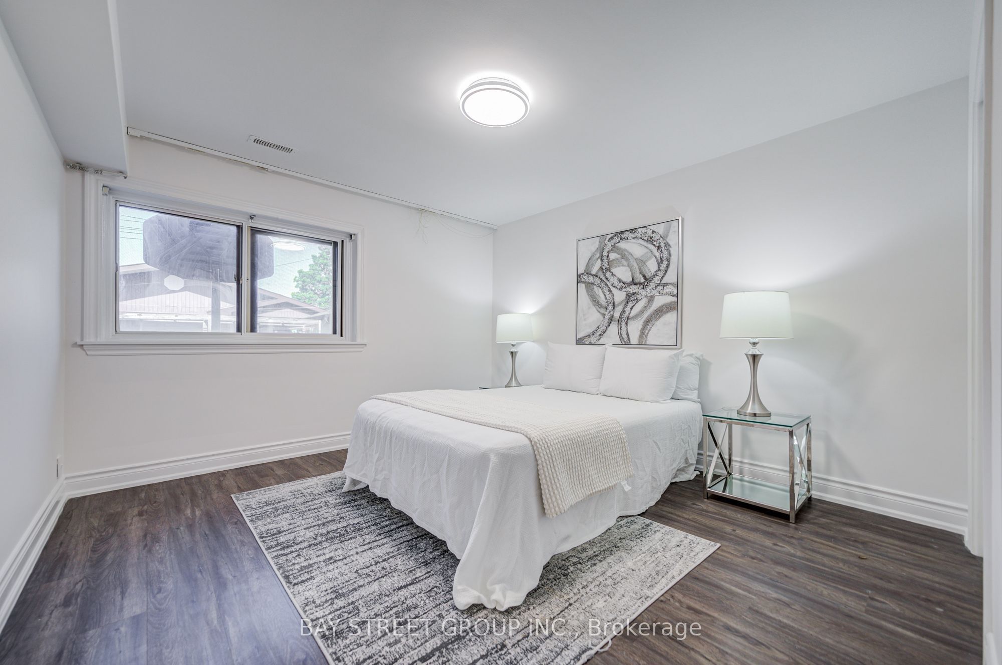 60 Warner Avenue Property Photo 32