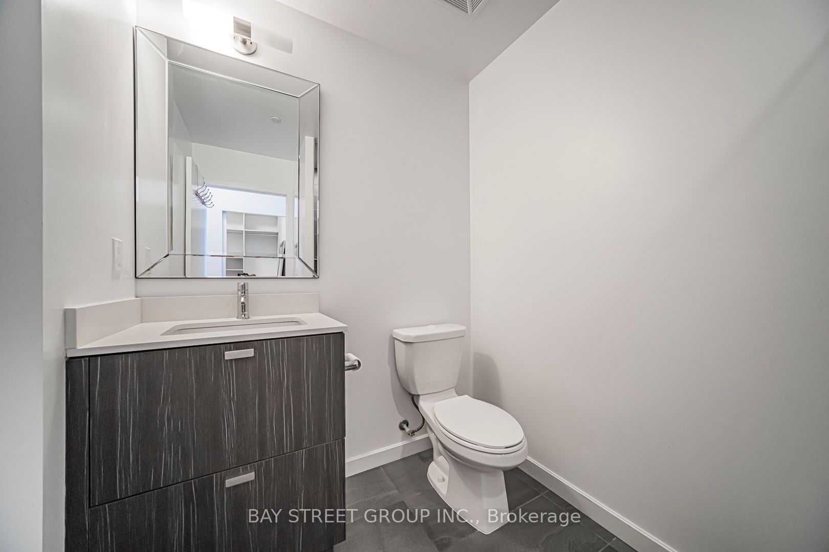 56 Forest Manor Road 1205 Property Photo 15