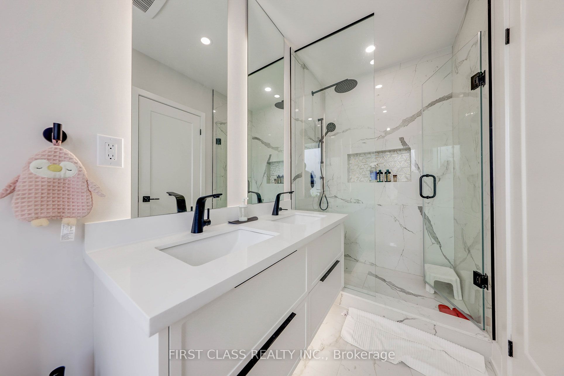 431 Roxton Road Property Photo 15