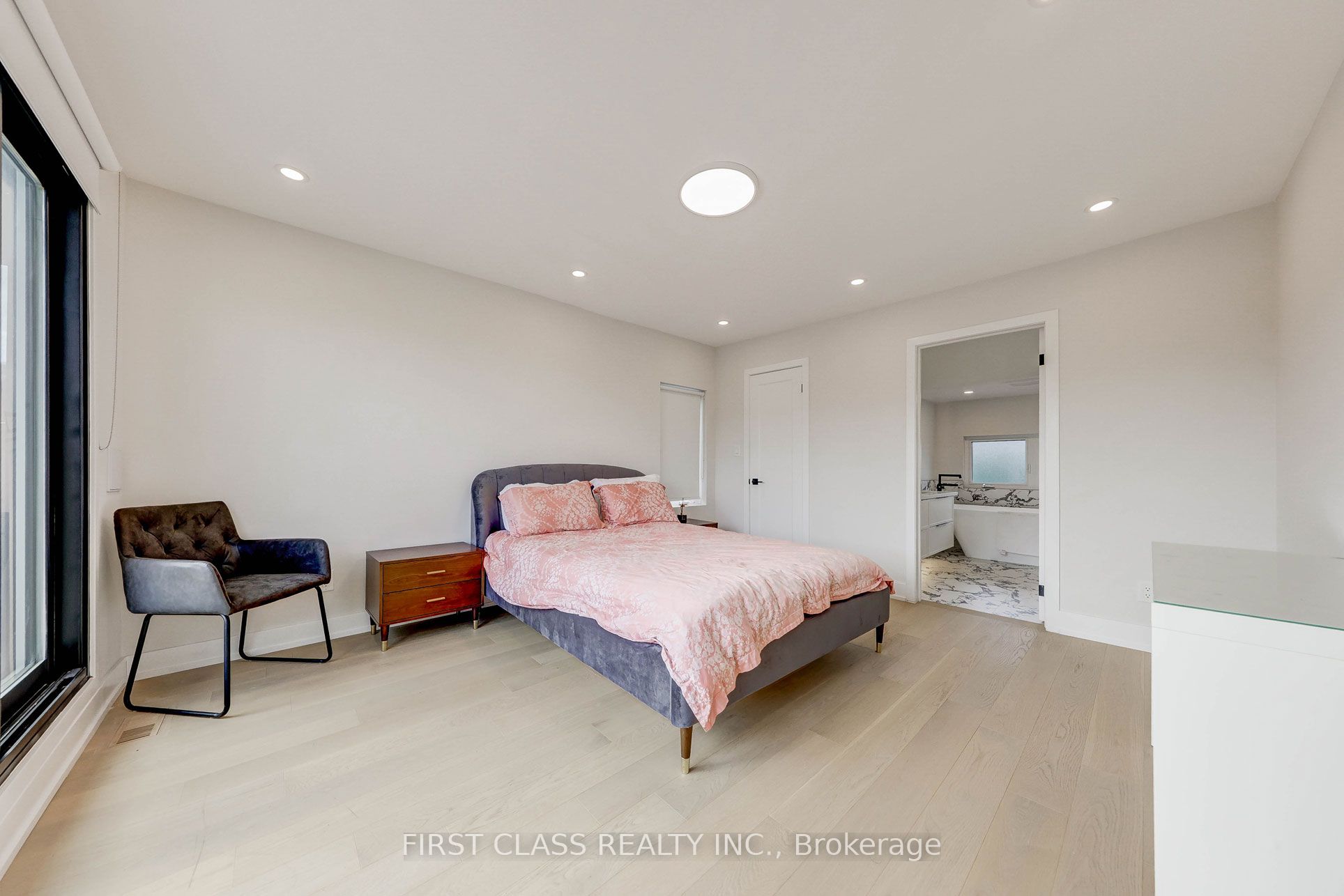 431 Roxton Road Property Photo 21
