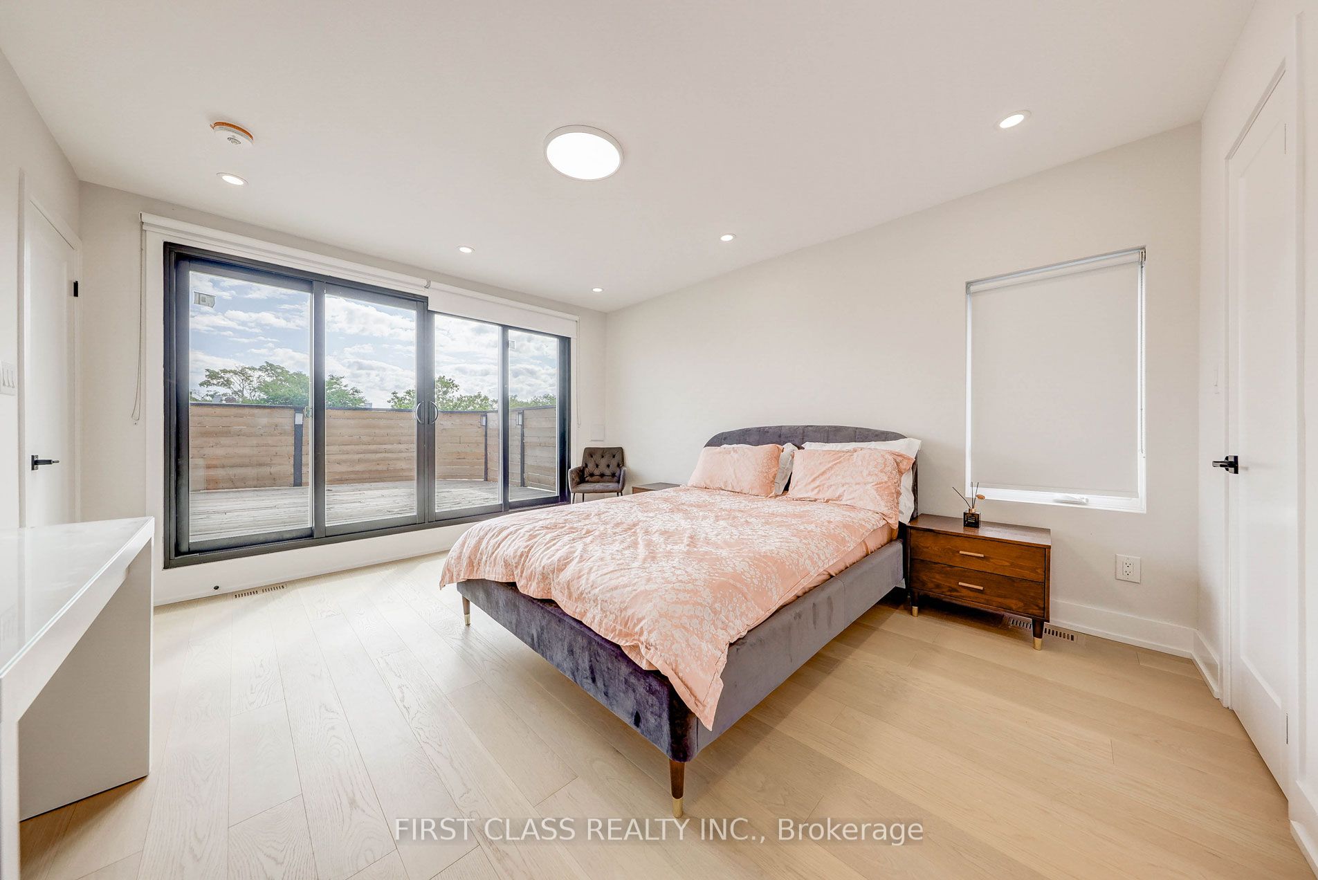 431 Roxton Road Property Photo 22