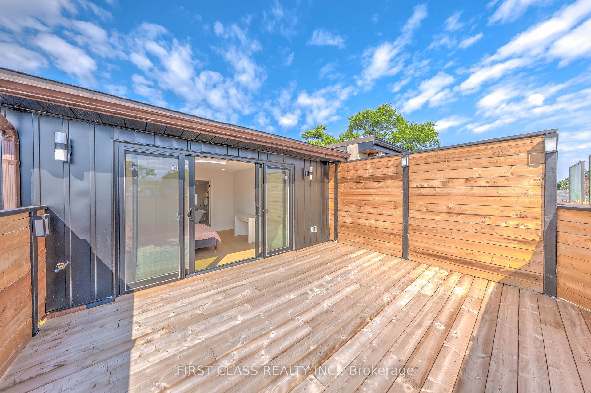 431 Roxton Road Property Photo 28