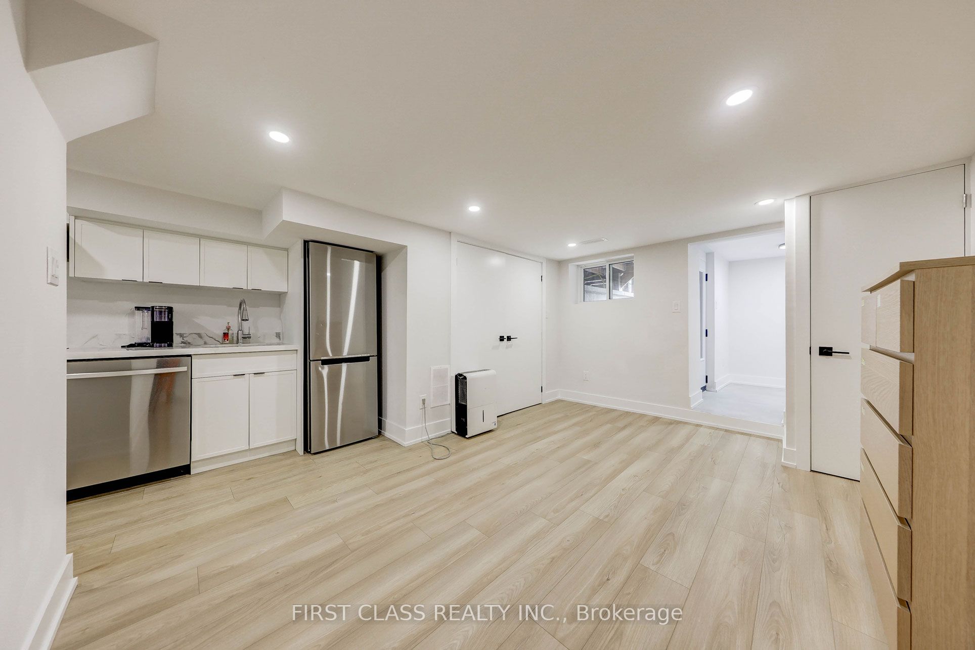431 Roxton Road Property Photo 33