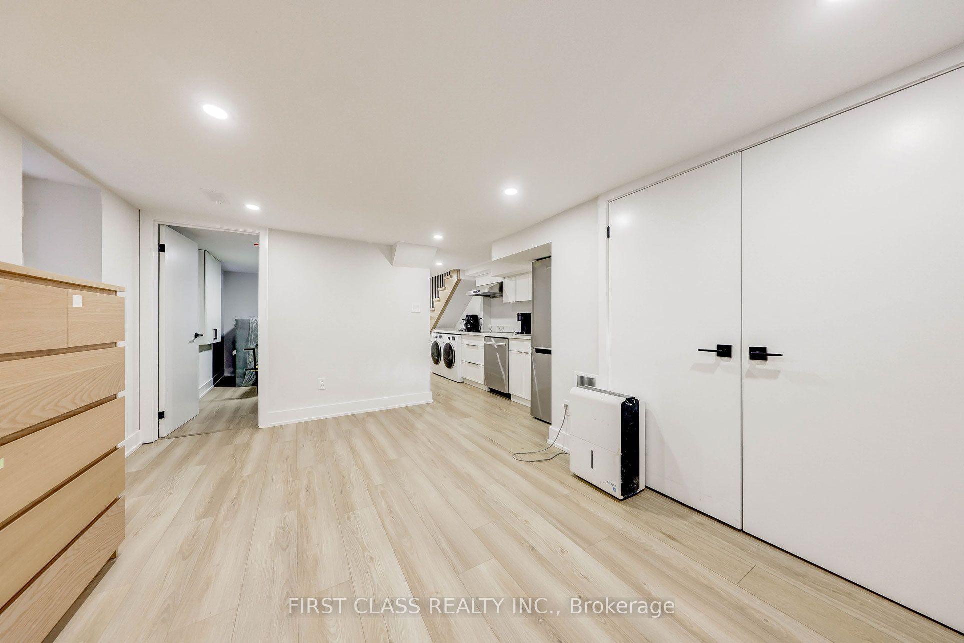 431 Roxton Road Property Photo 36