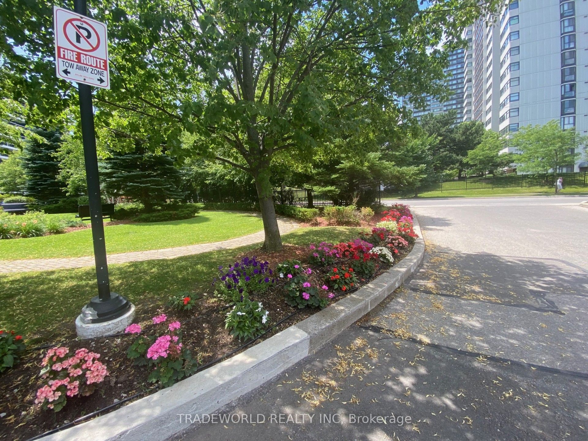 135 Antibes Drive 1506 Property Photo 1