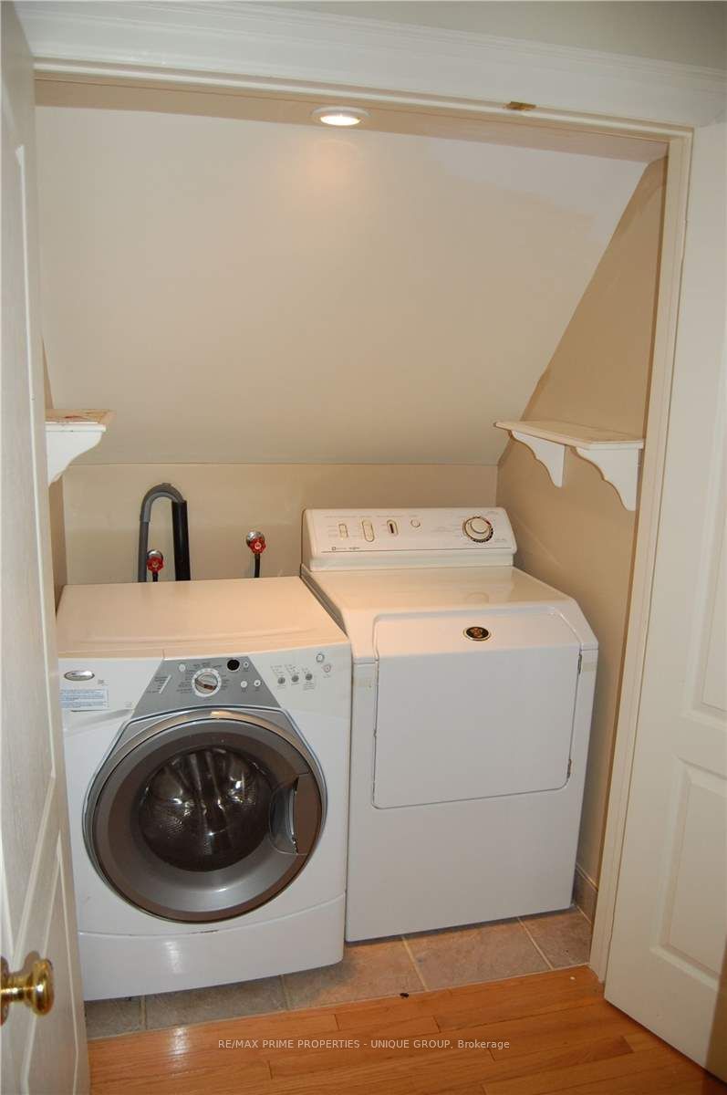 39 Whitehall Road Upper Property Photo 11