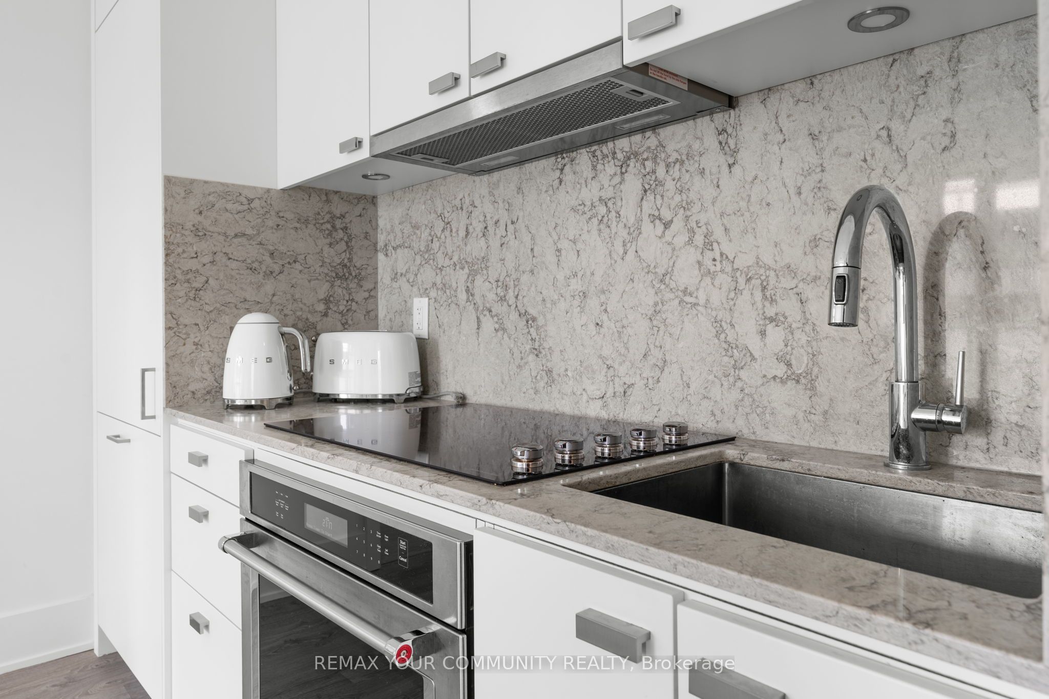 470 Front Street 2015 Property Photo 8