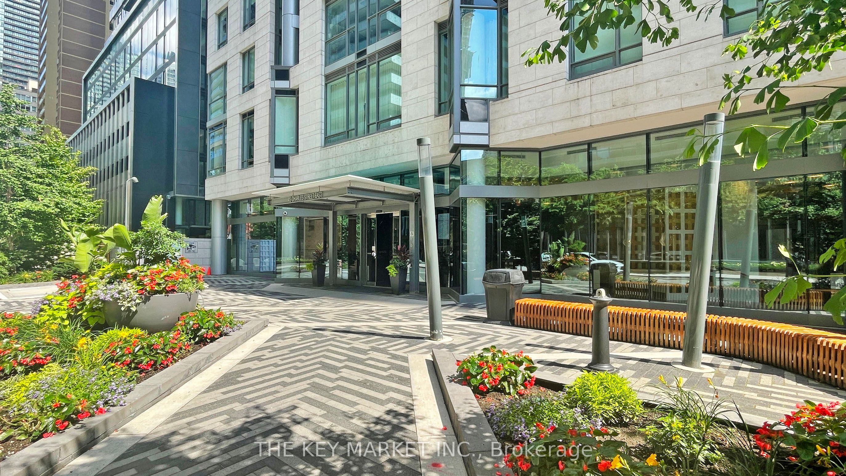 45 Charles Street E 511 Property Photo 3