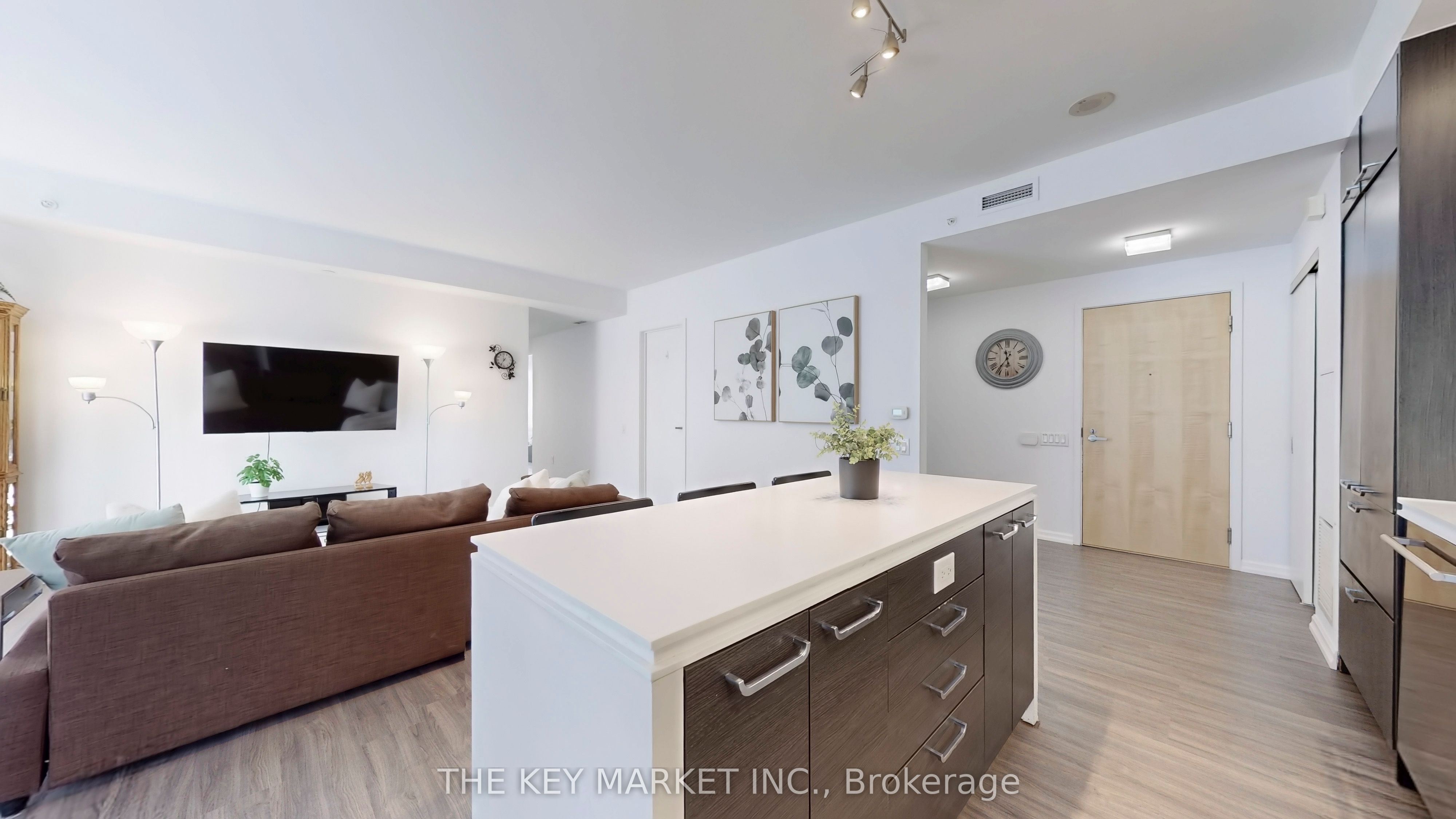 45 Charles Street E 511 Property Photo 9