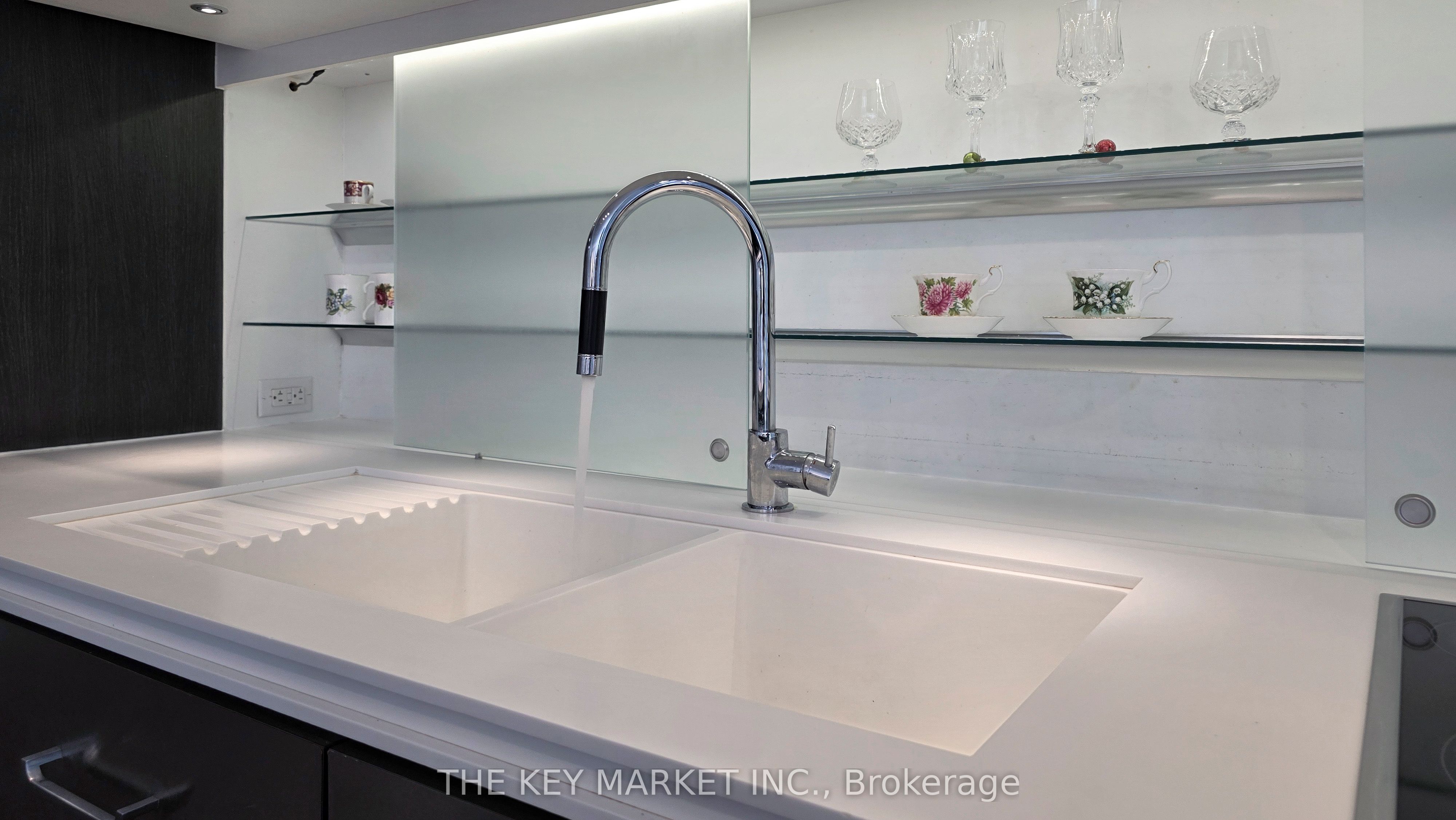 45 Charles Street E 511 Property Photo 15
