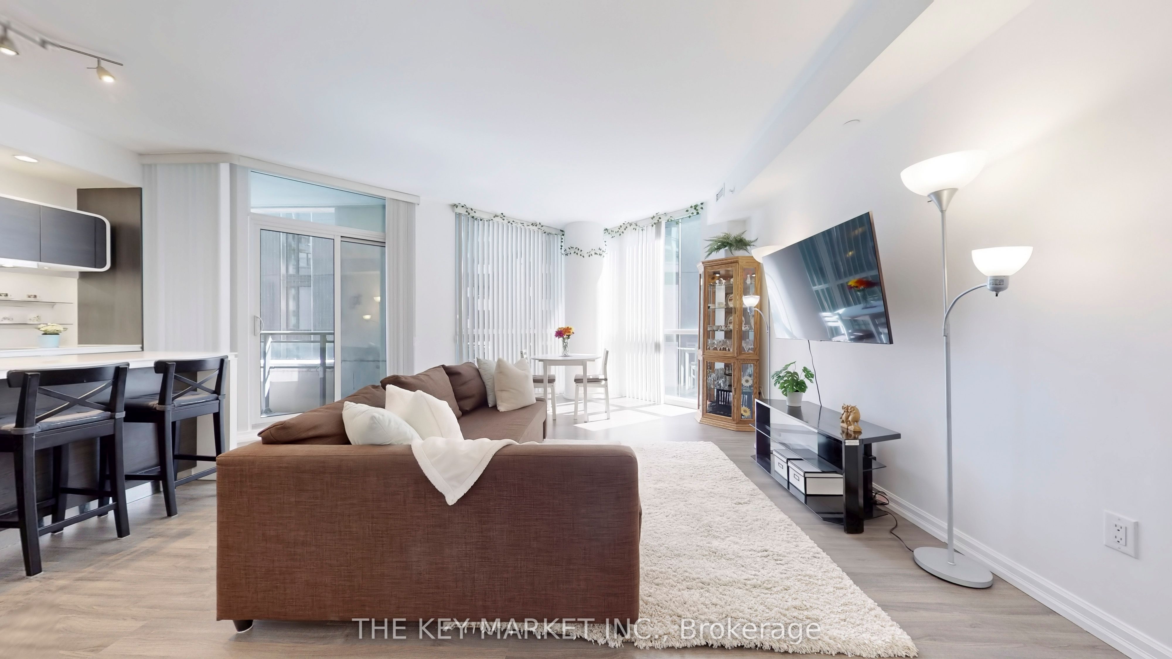 45 Charles Street E 511 Property Photo 17