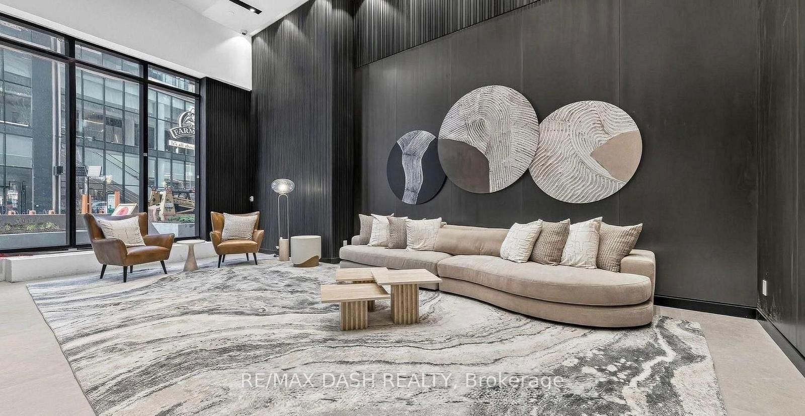 20 Soudan Avenue 907 Property Photo 3