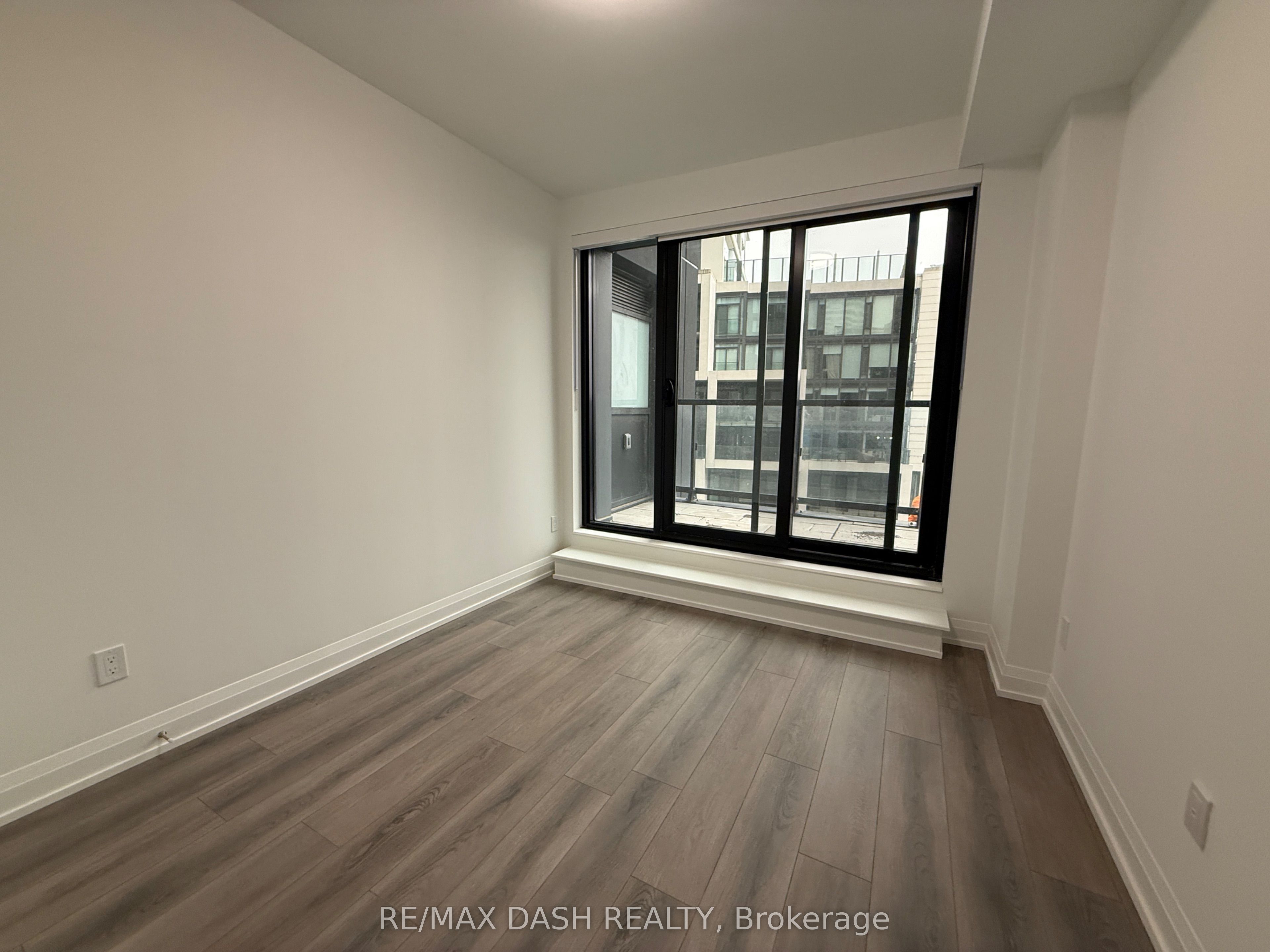 20 Soudan Avenue 907 Property Photo 15