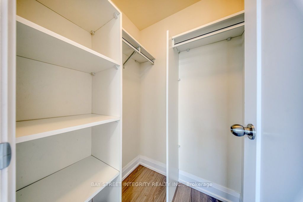 18 Graydon Hall Drive 909 Property Photo 27