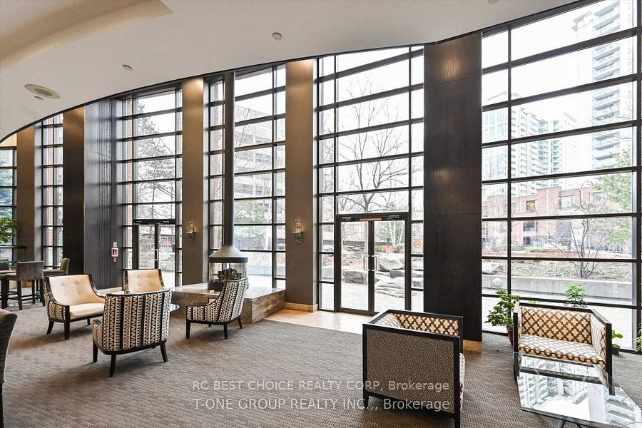 33 Sheppard Avenue 611 Property Photo 2