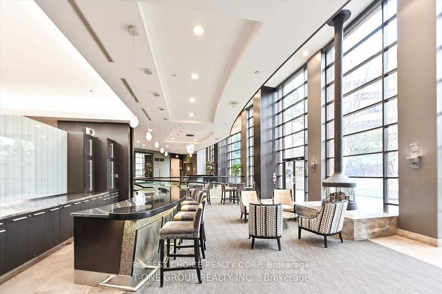 33 Sheppard Avenue 611 Property Photo 3