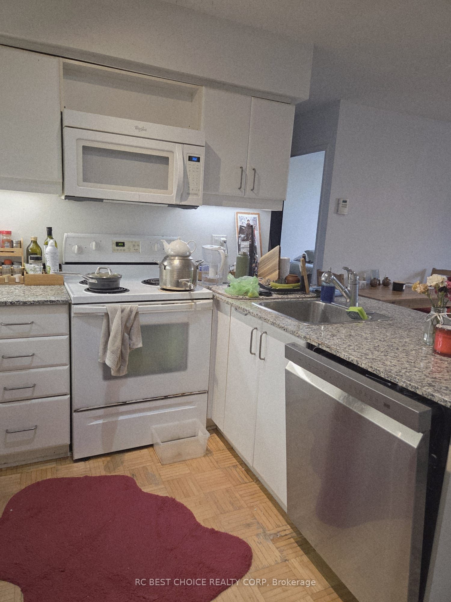 33 Sheppard Avenue 611 Property Photo 7
